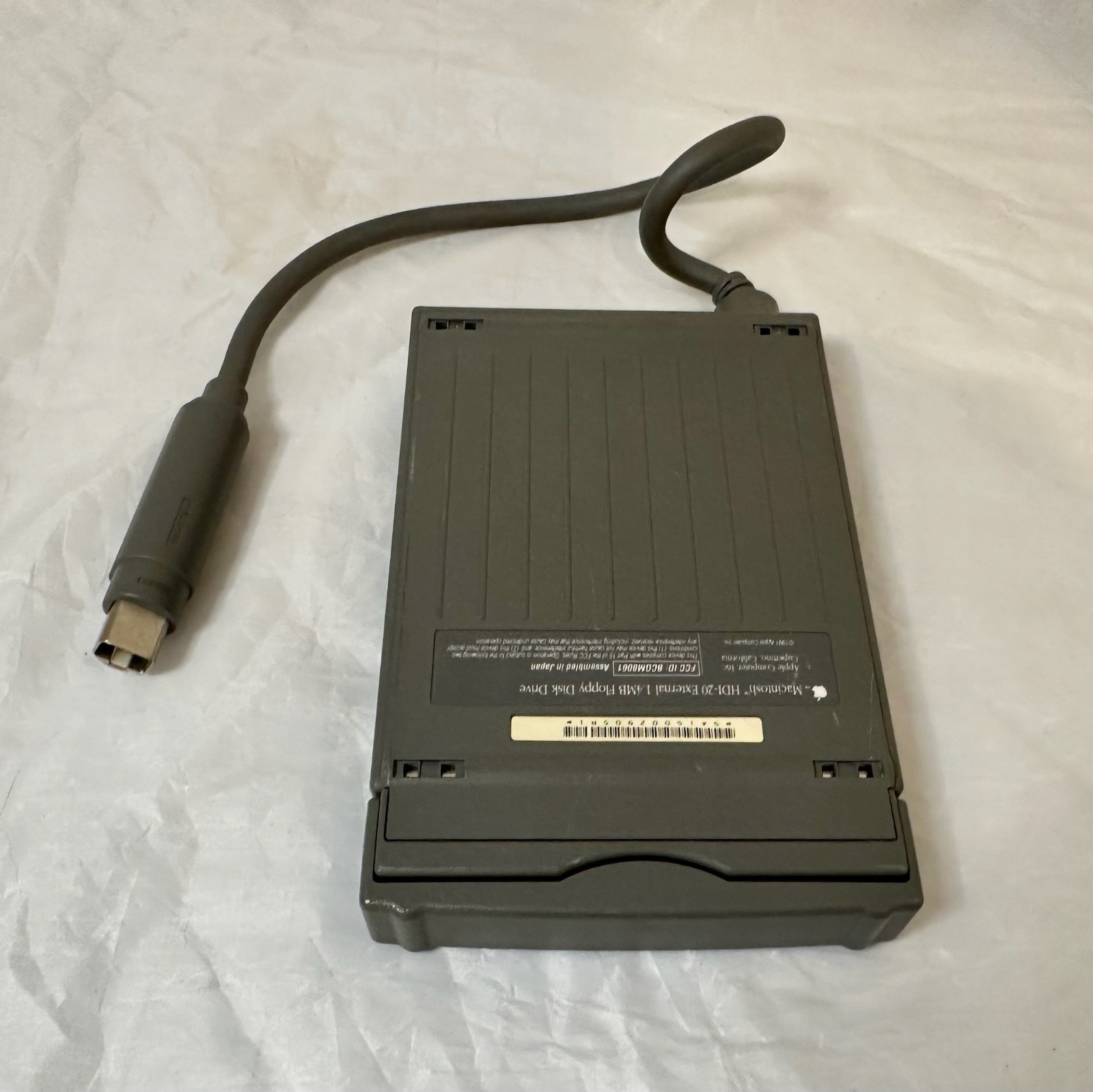 Apple Macintosh HDI-20 External 1.4MB 3.5″ Floppy Disk Drive – Untested