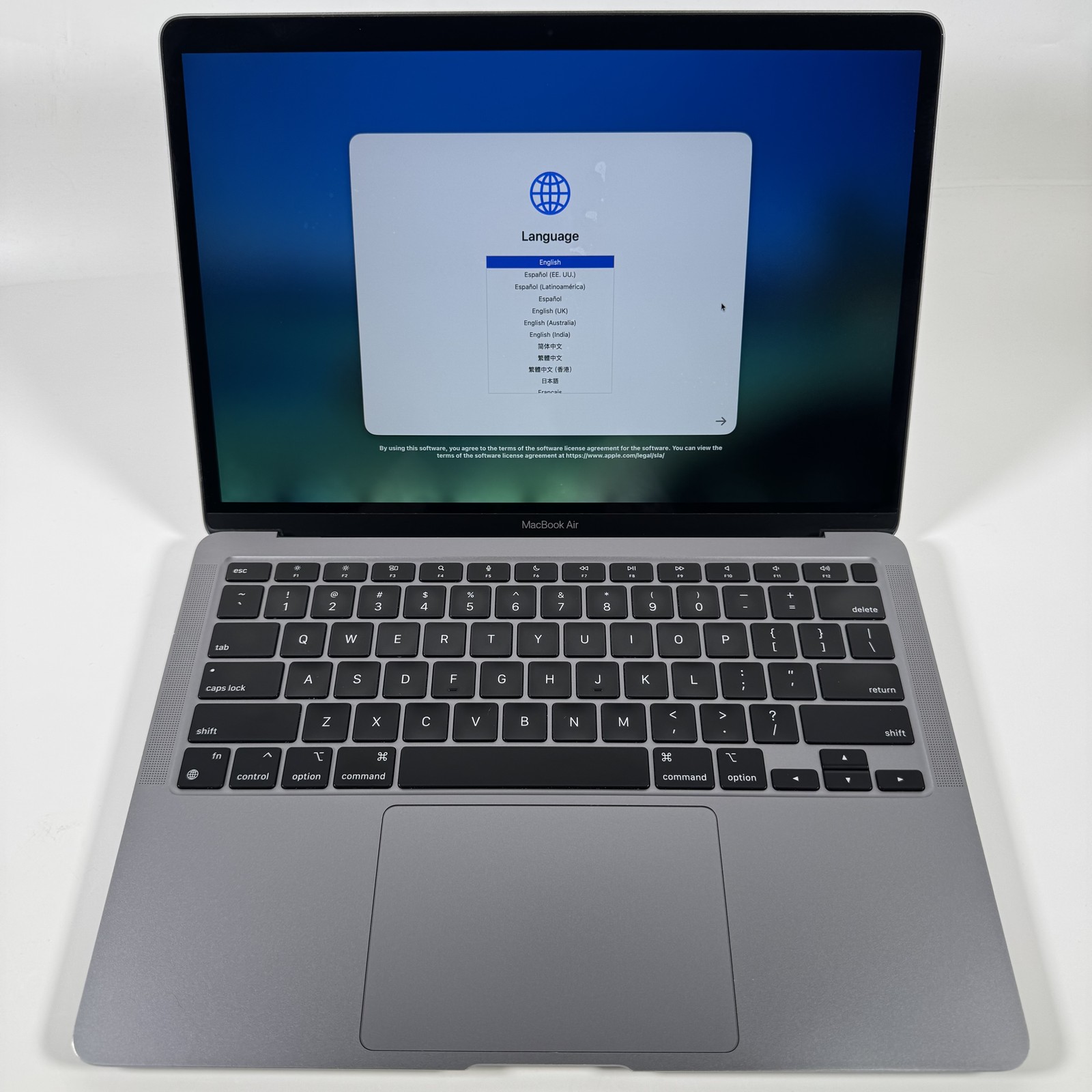 Apple 2020 13″ MacBook Air M1 7-Core GPU 256GB 8GB MGN63LL/A | D Grade