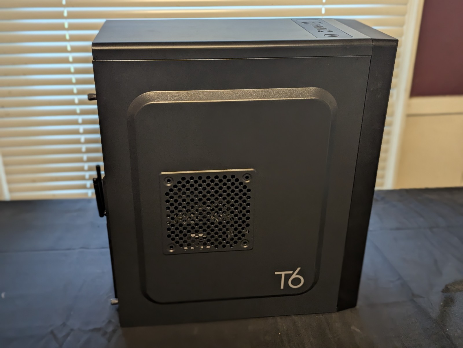 Custom Desktop – Ryzen 3 3200G with Radeon Vega Graphics 16GB 512GB NVMe Win11