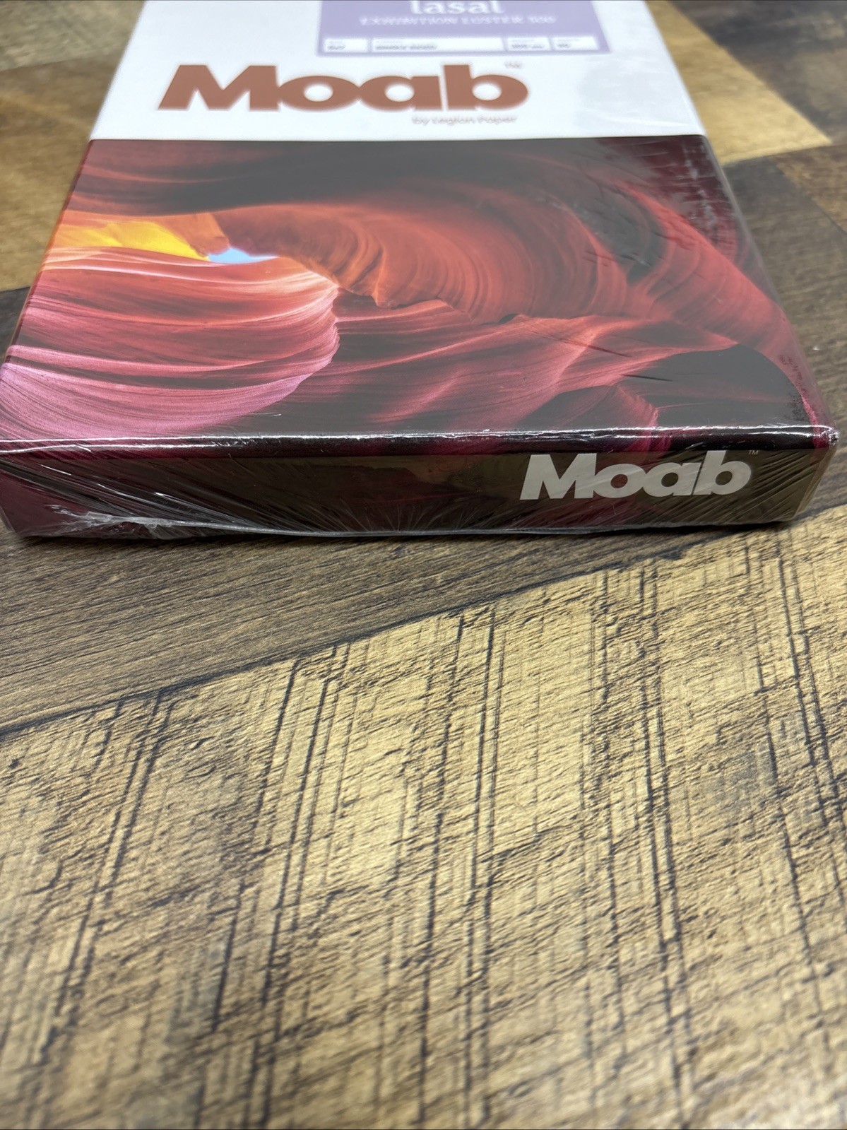 Moab Lasal Exhibition Luster 300, Archival Luster 300 gsm, 11 mil., Inkjet Paper
