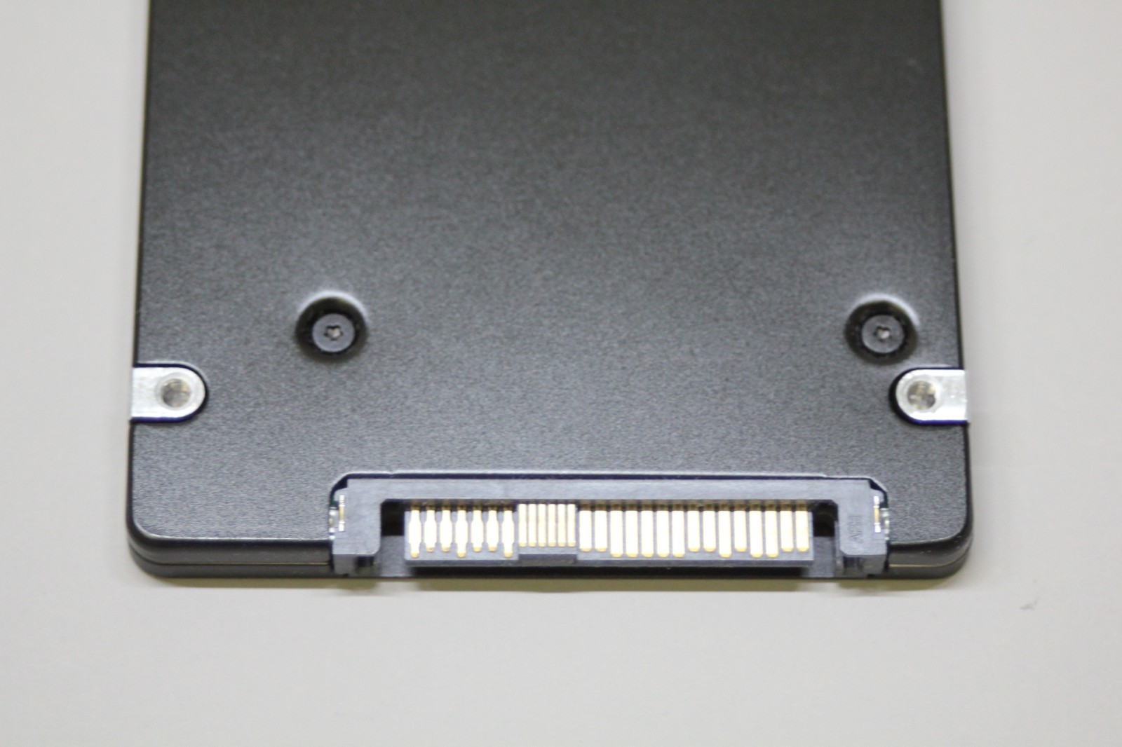 Lot of 16 PM9A3 3.84TB PCIe Gen4 NVMe U.2 2.5″ SSD MZ-QL23T80 MZQL23T8HCLS-00A07