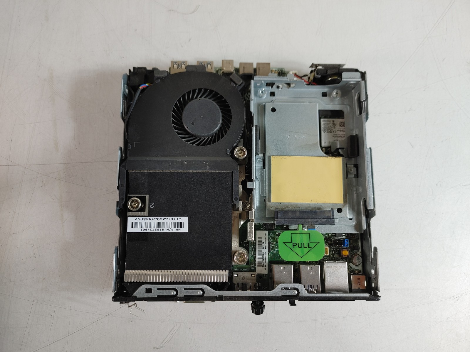 HP EliteDesk 800 G2 DM Core i5-6500T 2.50 GHz 8 GB DDR4 No HDD