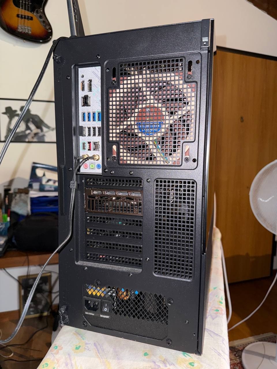 Ryzen 7 9800X3D Radeon 9070XT DDR5 32Gb Gaming PC