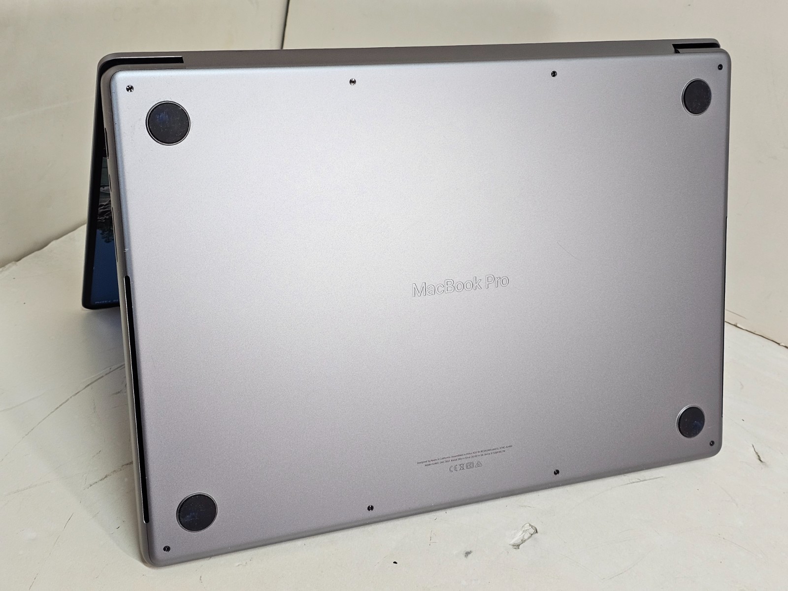Apple MacBook Pro Laptop – 3.2 GHz M1 Max 64GB RAM 2TB 16.2″ – A2485 2021 18,2 1