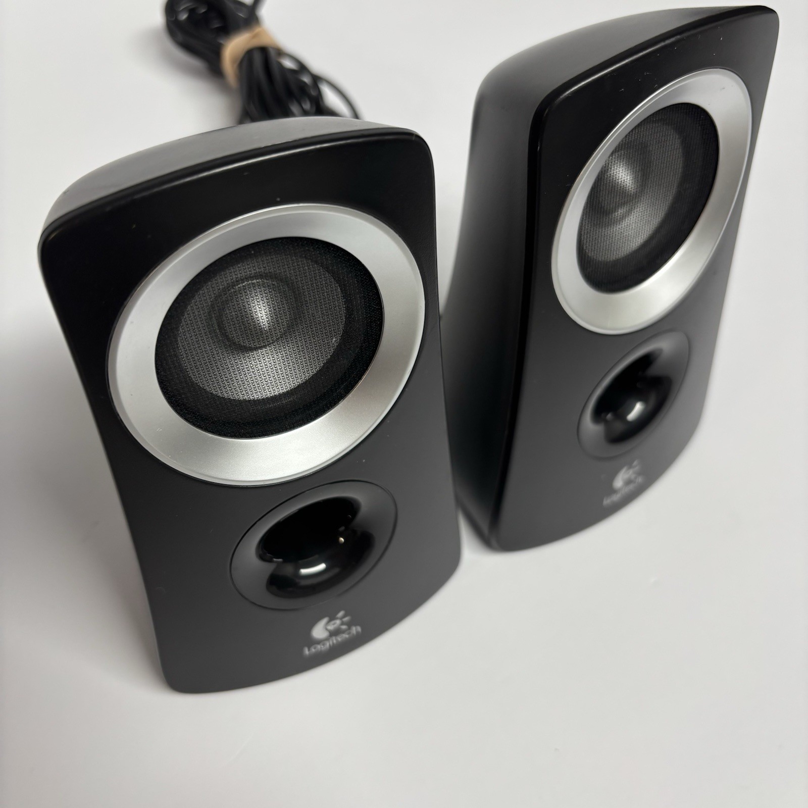 Logitech Z313 2.1 Channel Speaker System Subwoofer Desktop PC Speakers Tested