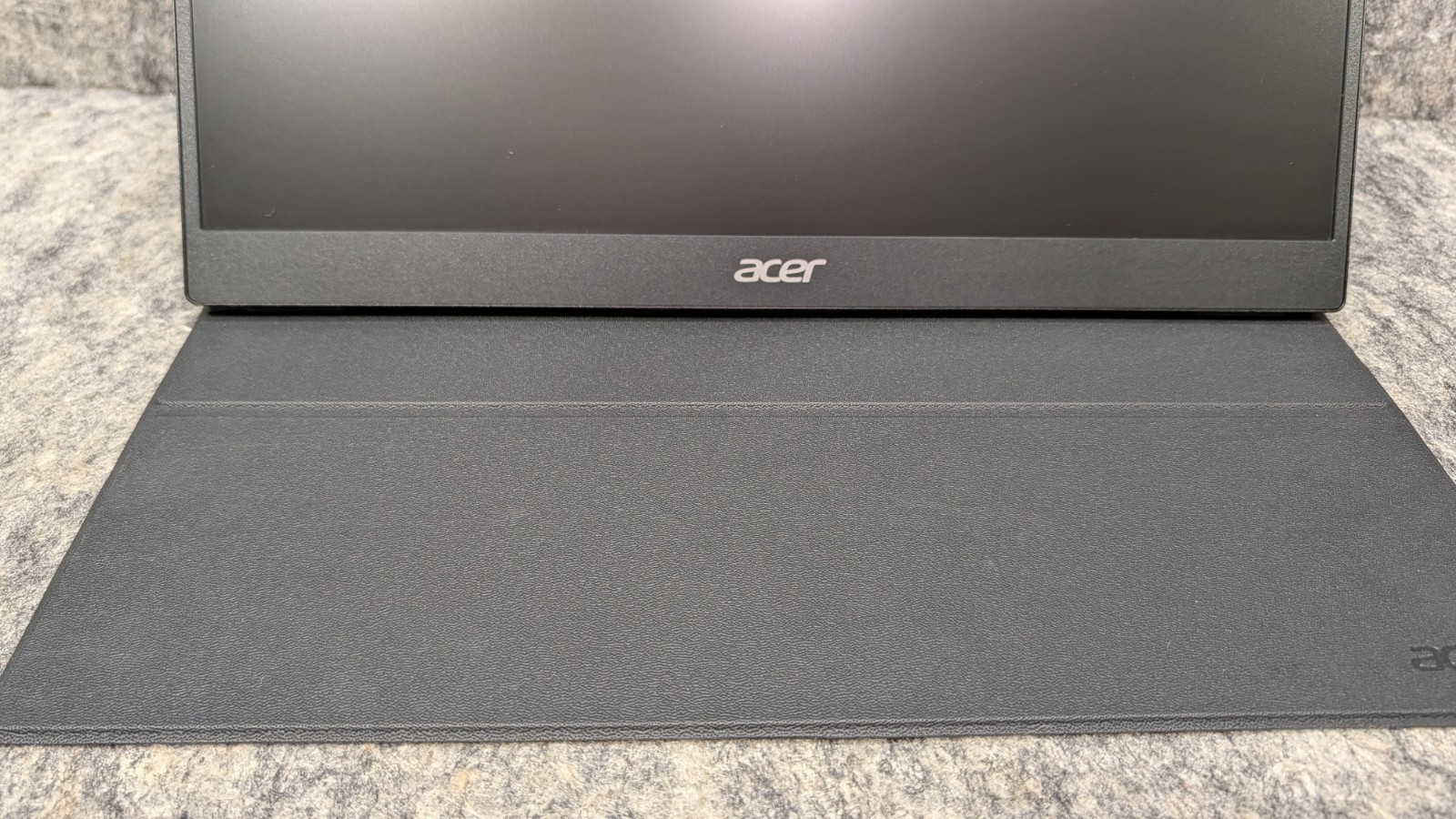 Acer PM161Q 15.6in Portable Monitor 1920×1080 250Nit 60Hz 5ms Bundle