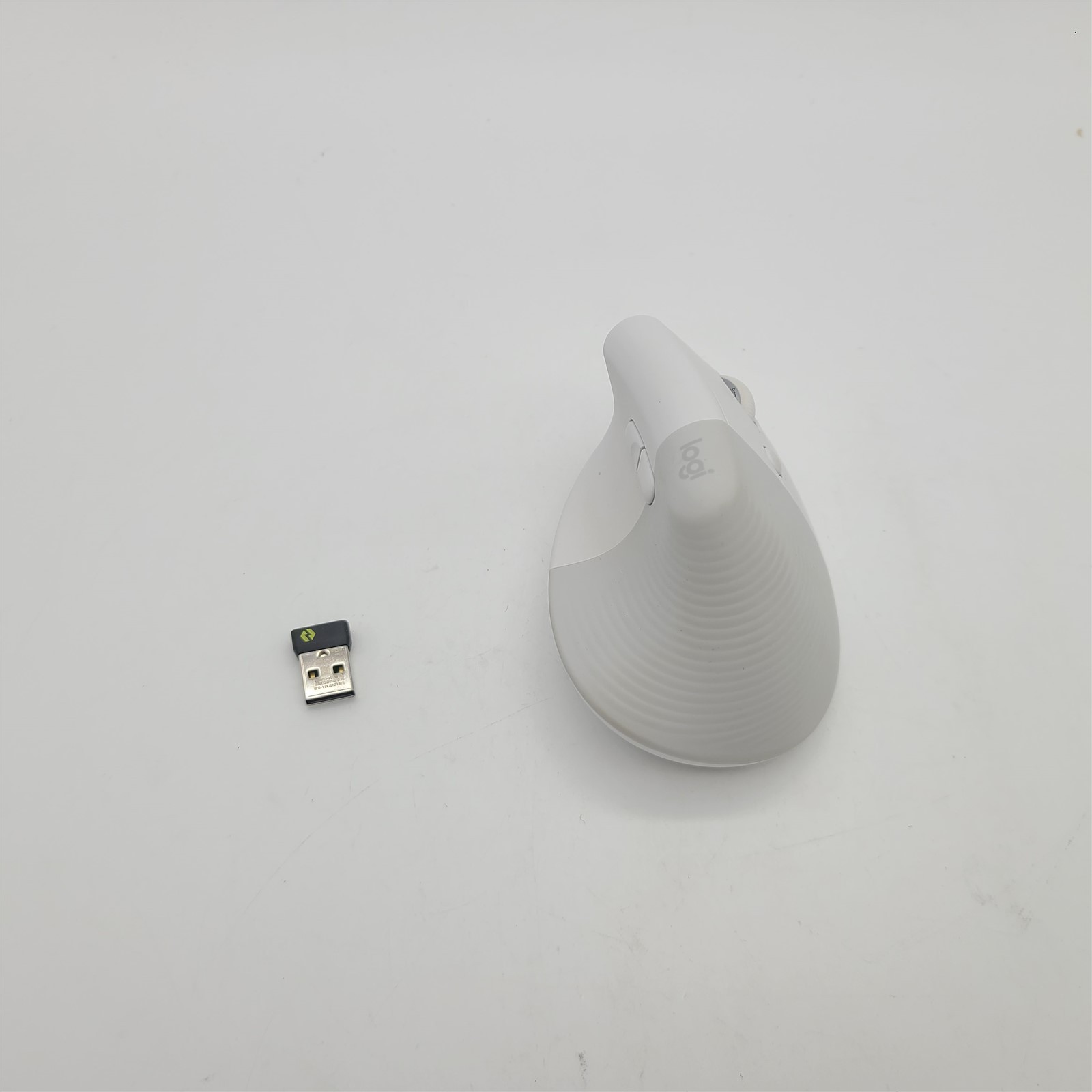 Logitech Lift Vertical Ergonomic Mouse, Wireless – Off White