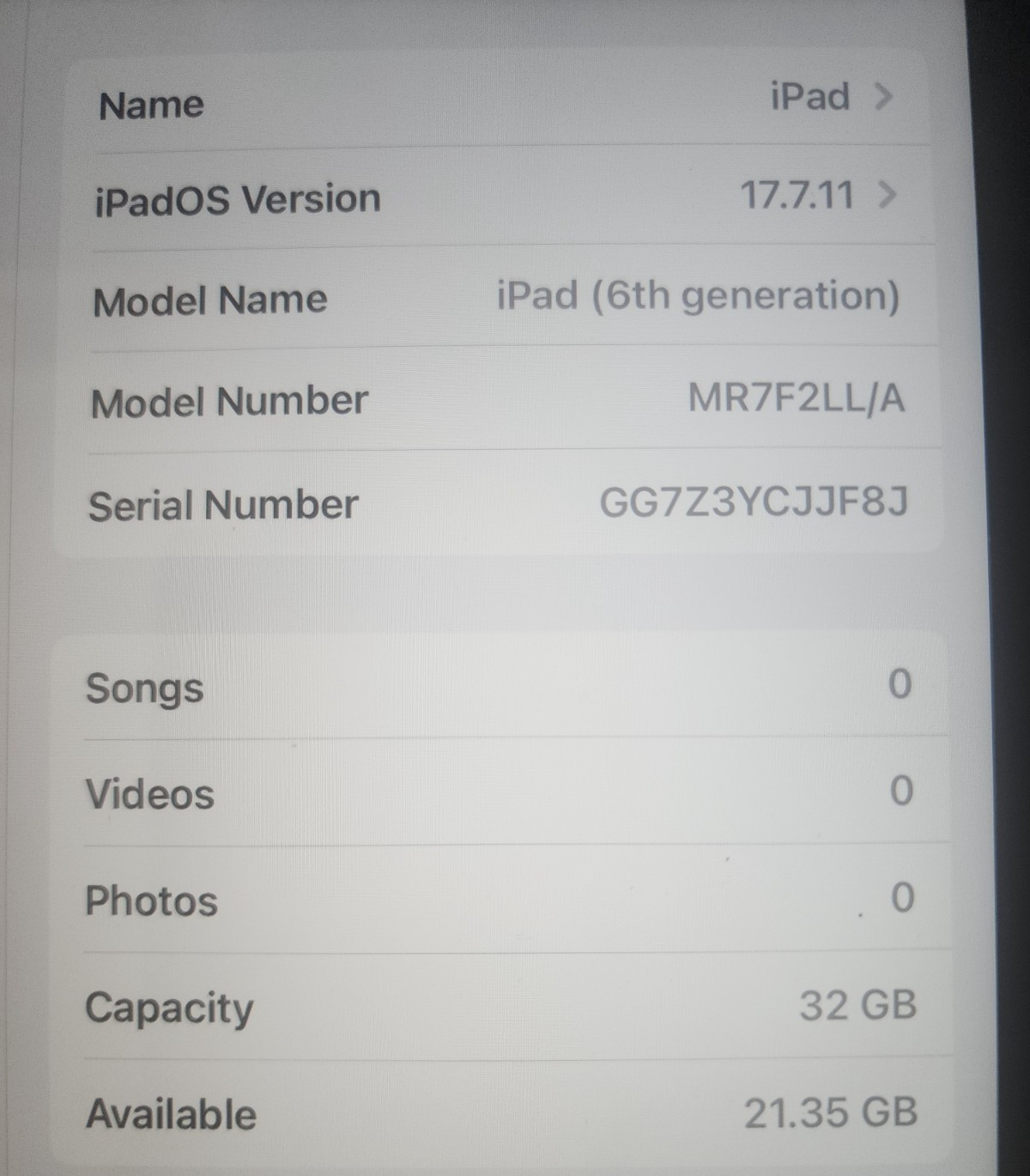 Apple iPad 6th Gen 32GB Silver Wi-Fi 9.7″ iOS 17 Tested and reset iPad ONLY