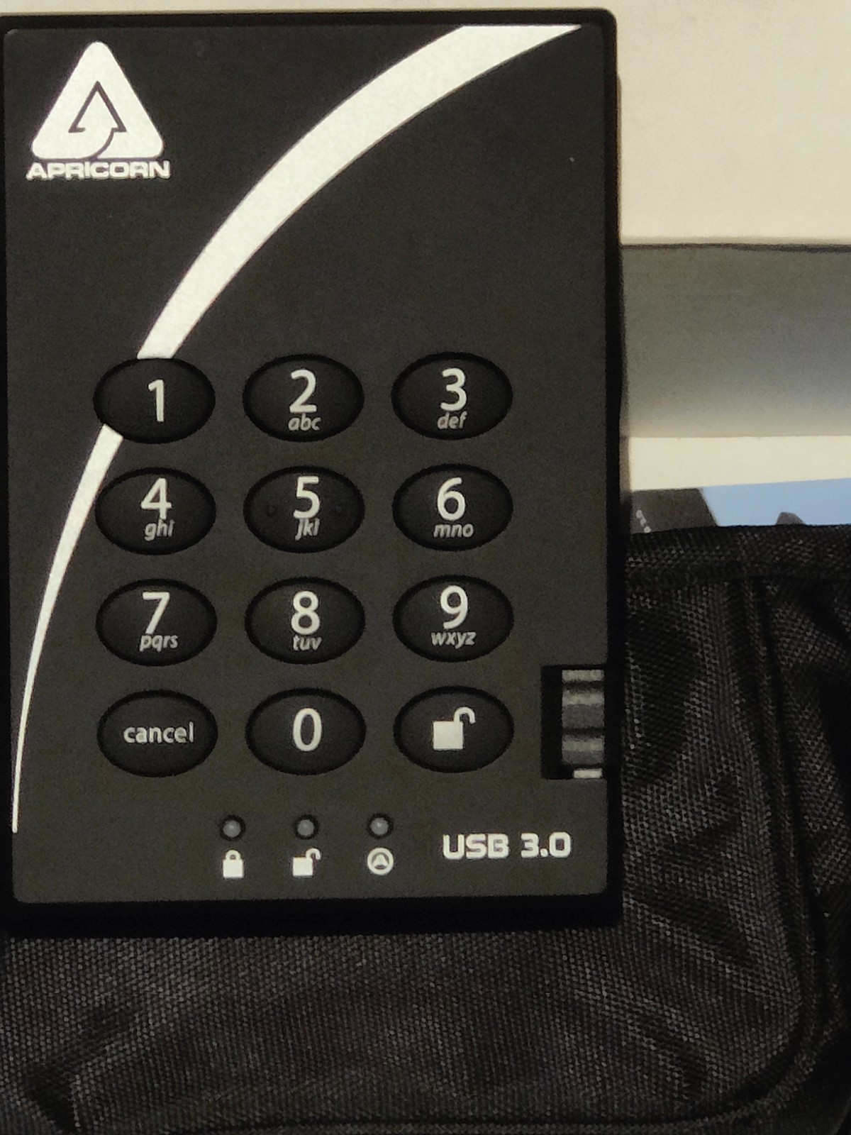 Apricorn Aegis Padlock  3.0 A25-3PL256-500 USB 500 GB Encrypted External Drive