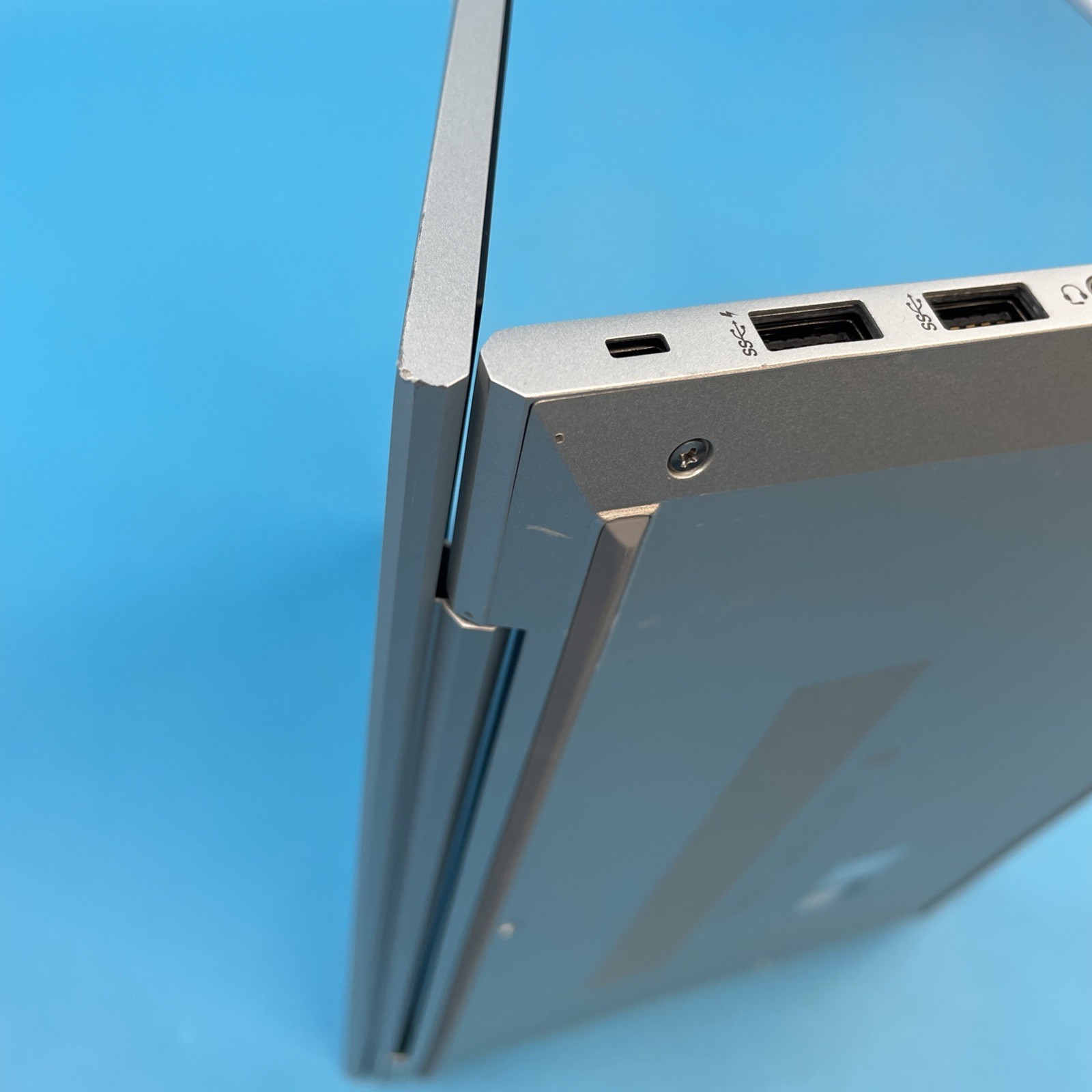 HP EliteBook 840 G7 | i7-10510U | 16GB RAM | 512GB SSD | WIN 11 PRO | 79% BATT