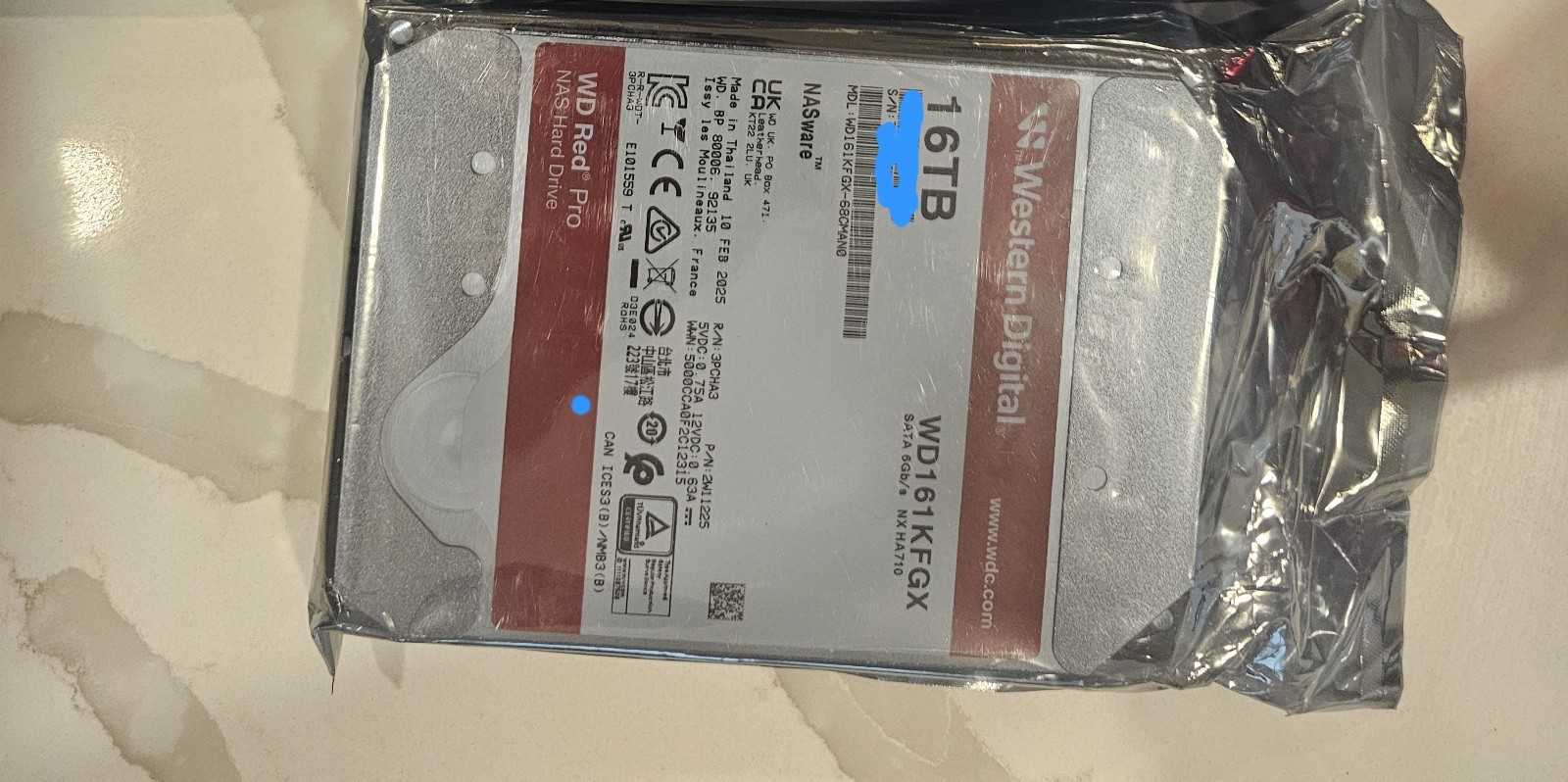 WD Red Pro 16TB WD161KFGX 3.5″ SATA 6Gb/s 512MB 7200RPM NAS Hard Drive