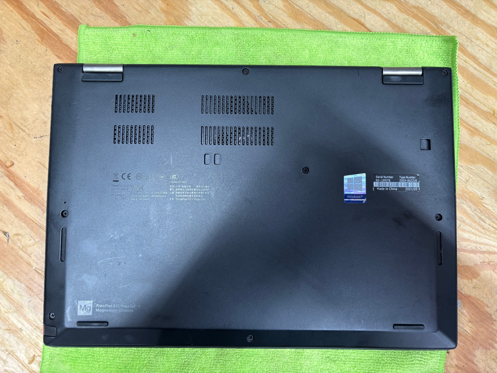 Lenovo ThinkPad X13 Yoga Gen 1 2-in-1 Touch i5-10310U 8GB 256GB SSD Pen Win11