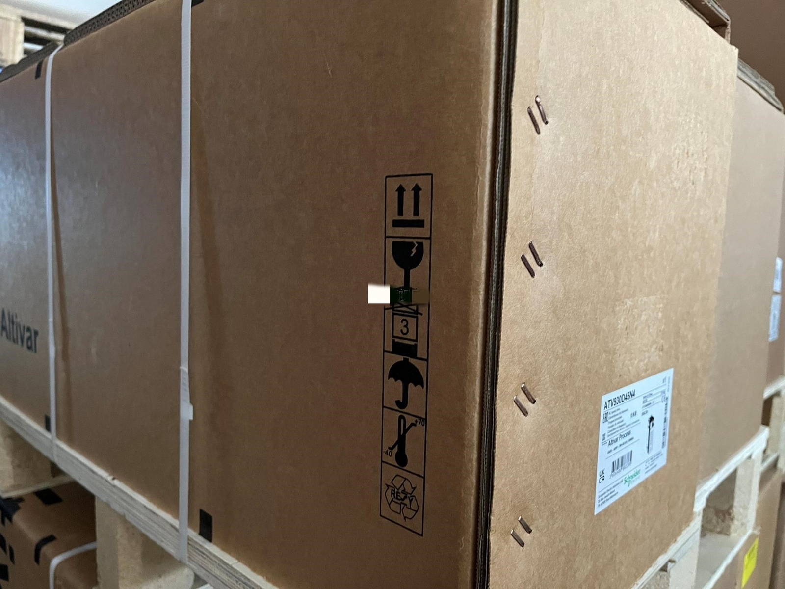ATV930D45N4 Inverter 45kW 380 480V NEW by DHL or Fedex