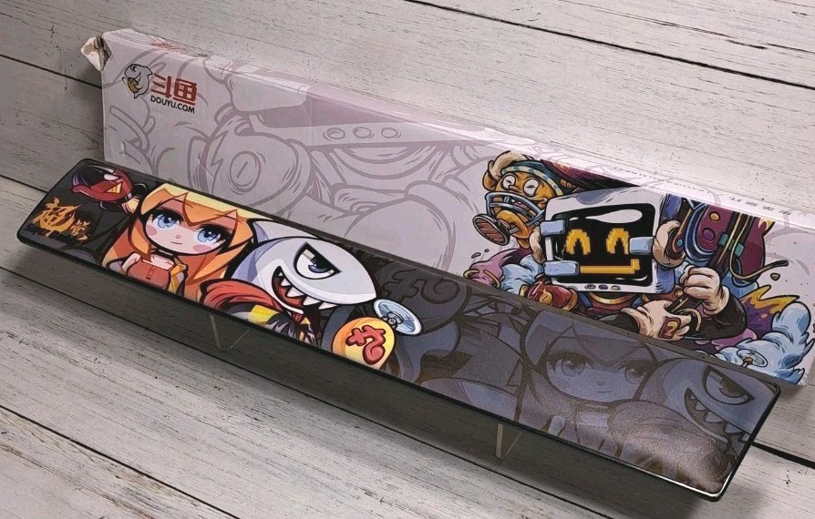 Wrist Rest Graffiti Print 17″L × 2.75″W Padded Wrist Rest