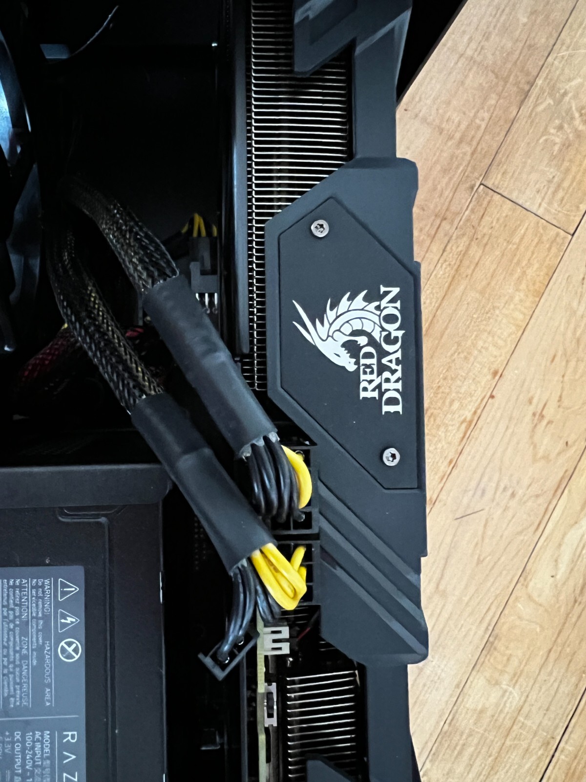 Razer Core X Aluminum External GPU /PowerColor Red Dragon AMD Radeon Vega 56 8GB