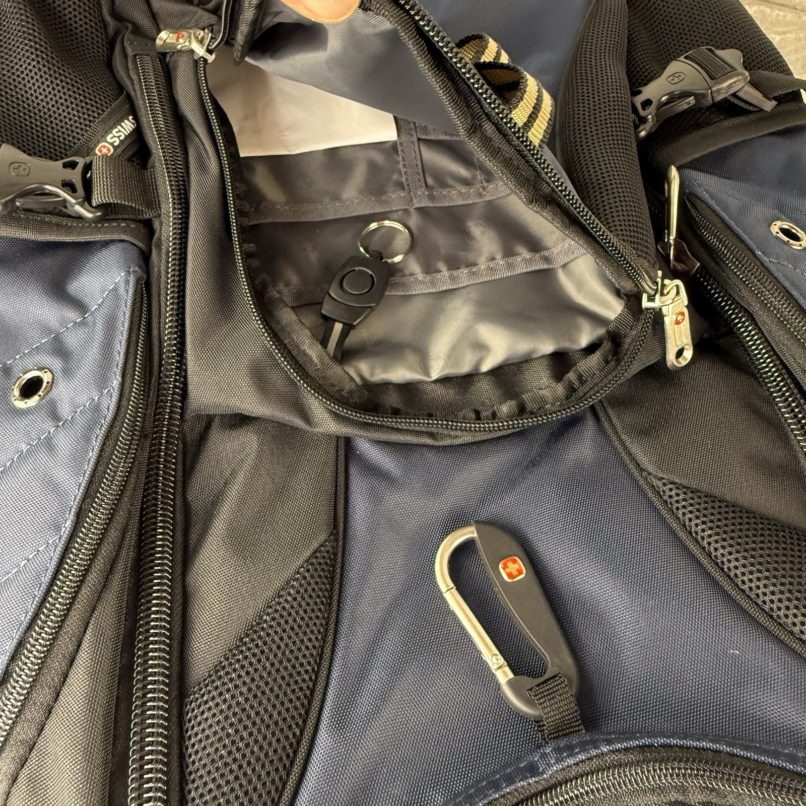 SwissGear ScanSmart 19″ Backpack – TSA 17″ Laptop – Blue & Black – New