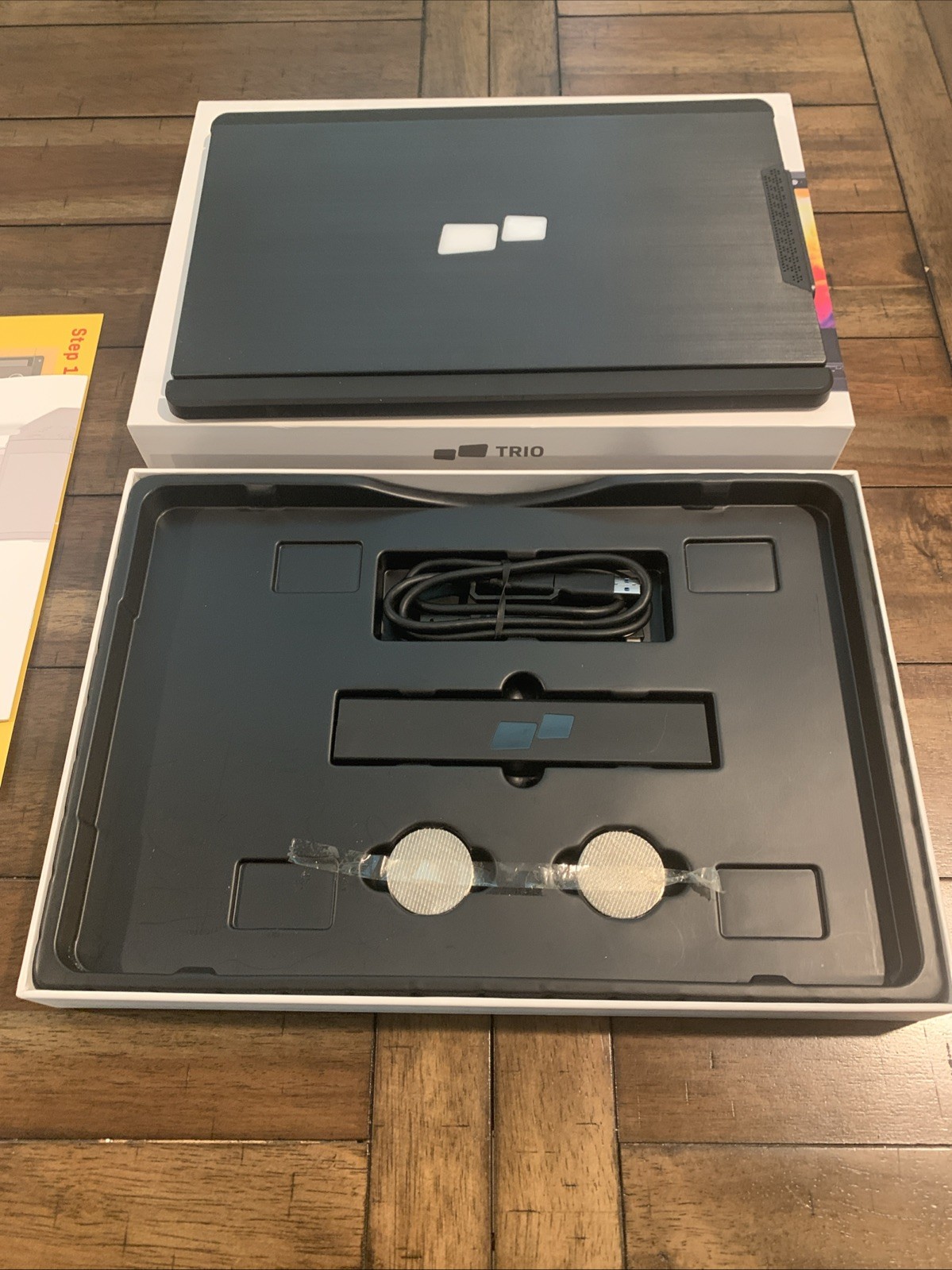 Mobile Pixels TRIO 12.5″ Portable Laptop Monitor, Model 101-1003P01 NOB!