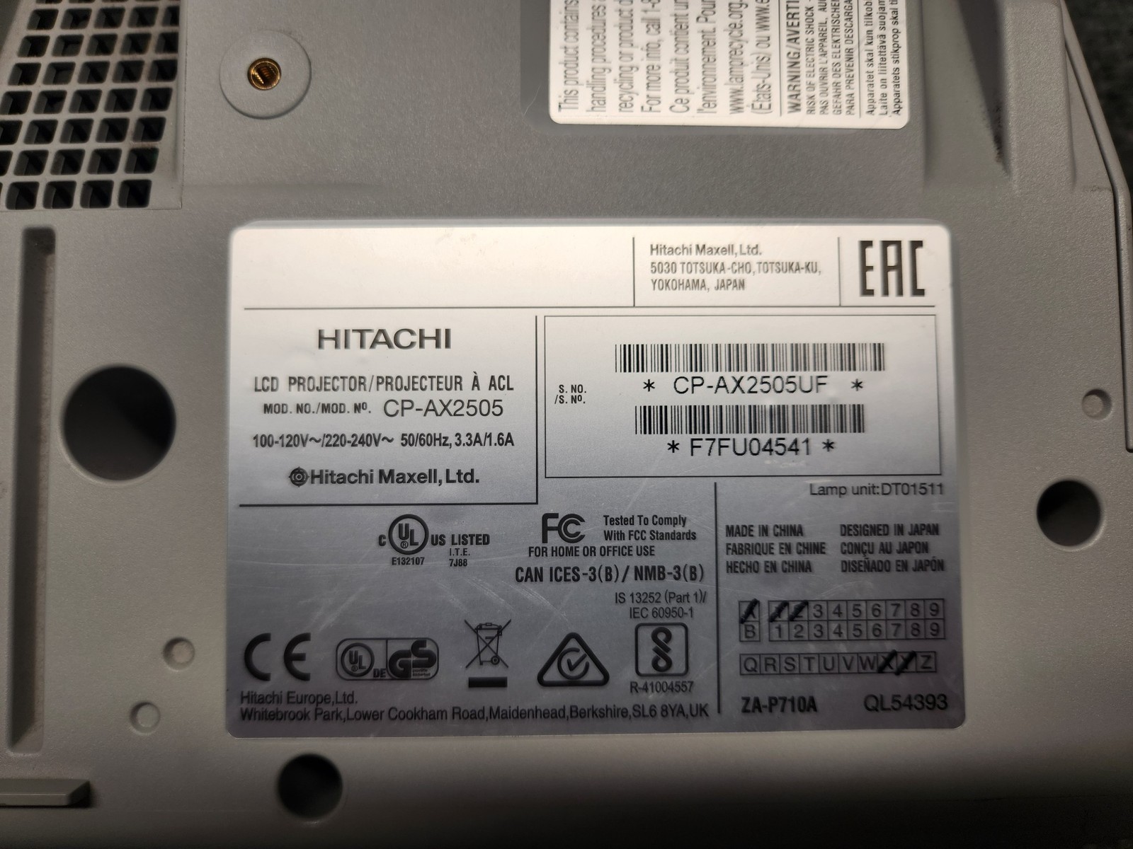 Hitachi CP-AX2505 XGA Ultra Short Throw 3LCD LCD Desktop Multimedia Projector