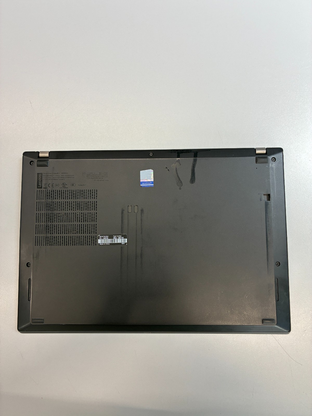Lenovo ThinkPad T495s: Touch 14″ / Ryzen 7 3700U / RAM 16Gb / SSD 512Gb / Win 11