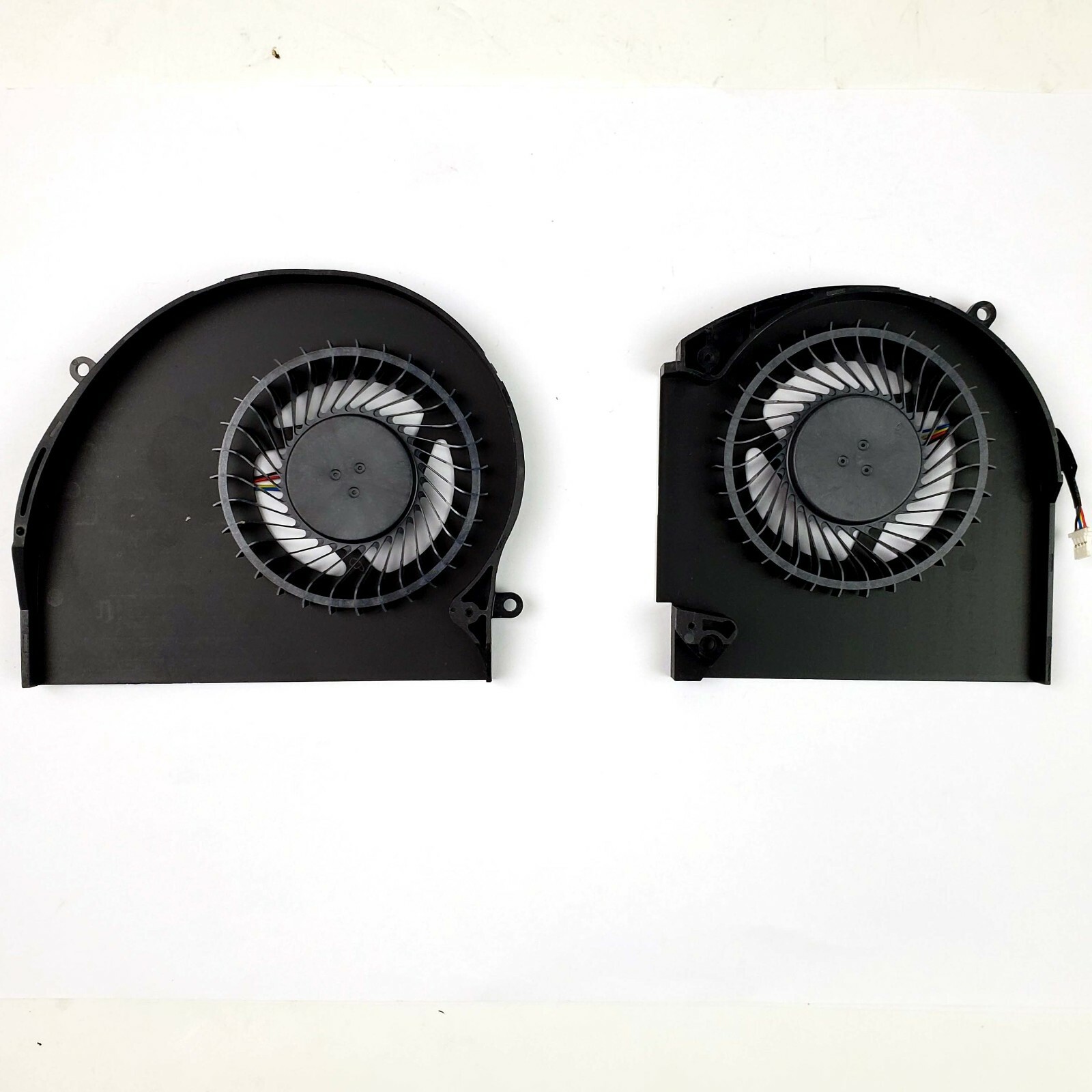 NEW CPU+GPU Cooling Fan for Dell Alienware 17 R4 R5 P31E ALW17C Laptop 2Pcs Fans