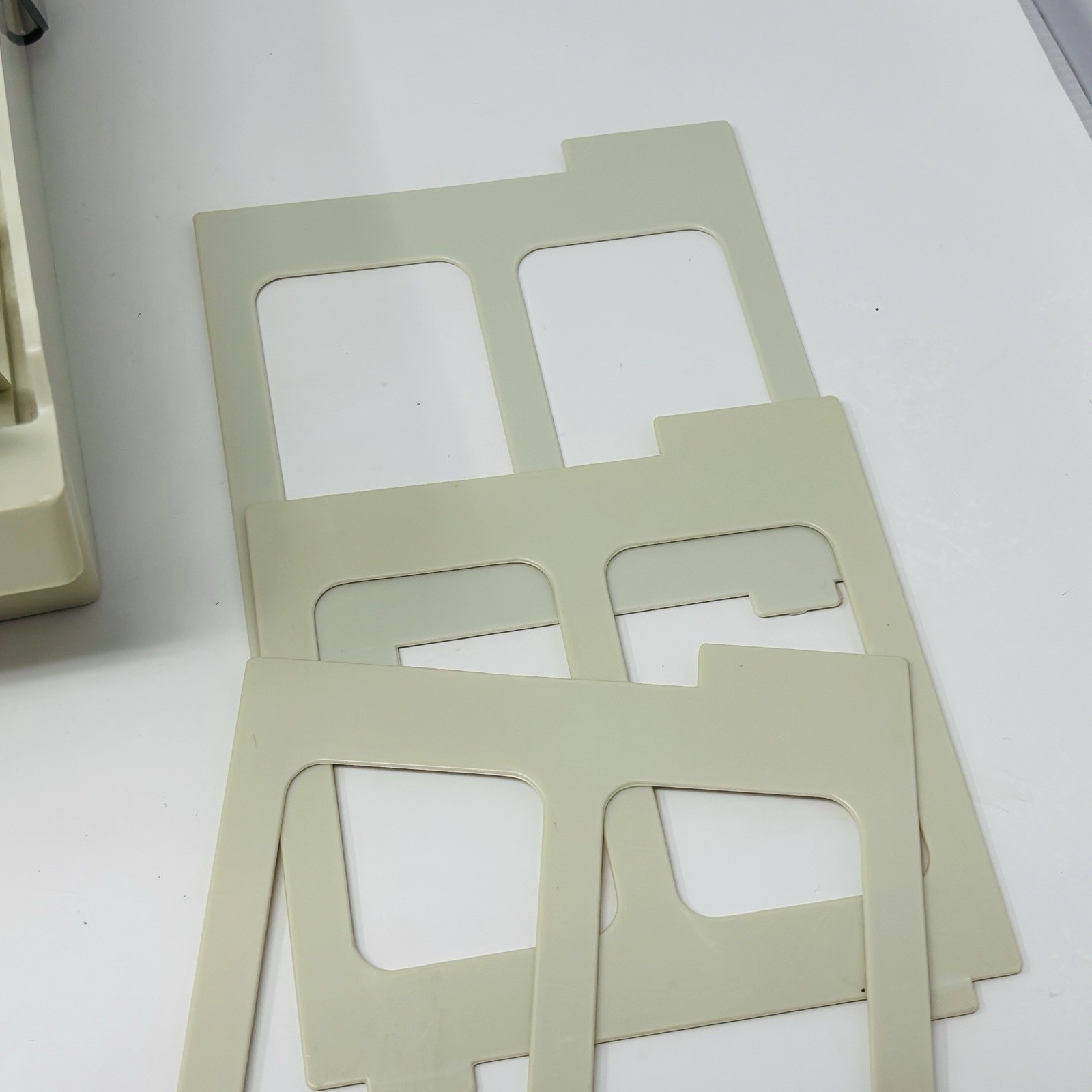 5.5 Dual Floppy Disk Plastic Box Case Holder Organizer DD-130L