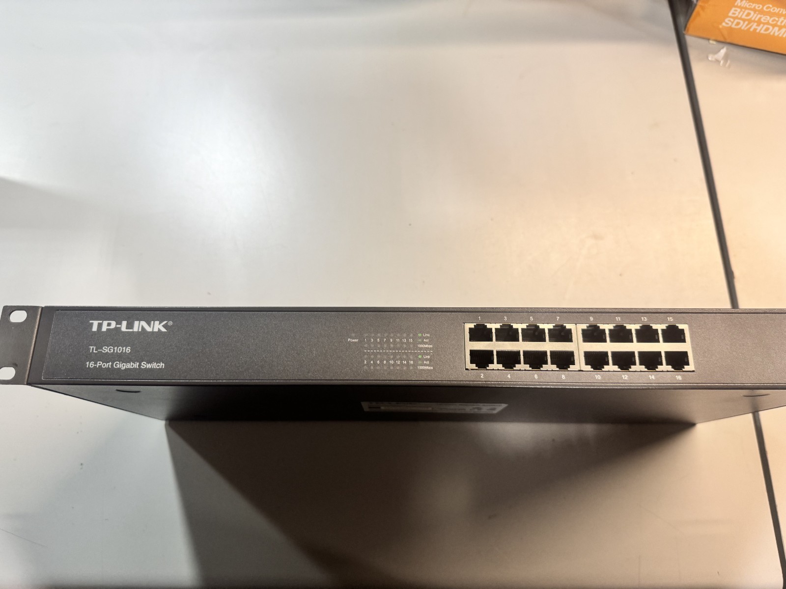 TP-Link TL-SG1016