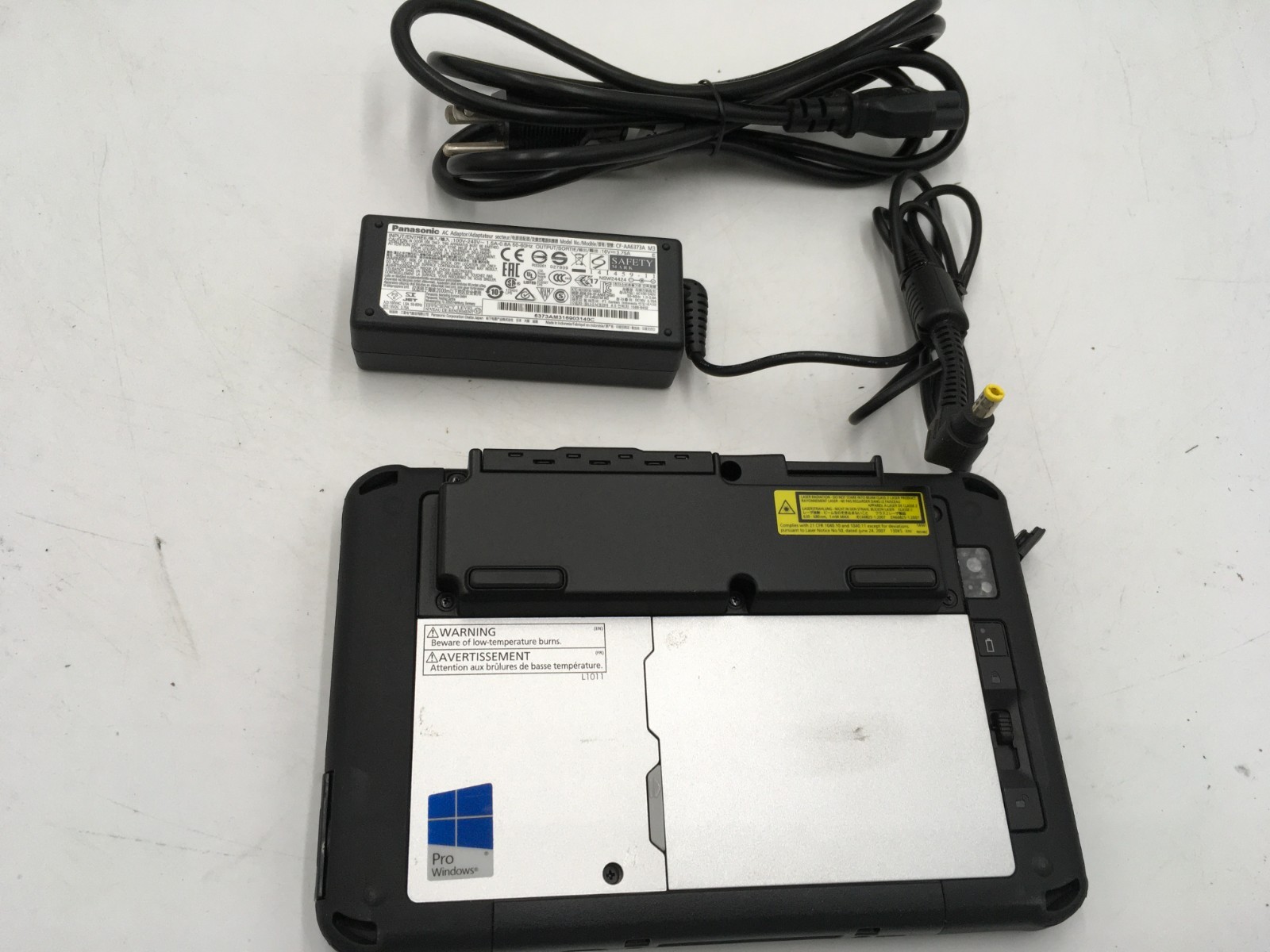 110 Hours Panasonic TOUGHPAD FZ-M1 7″ Core m5-6Y57 1.10GHz 256GB 8GB RAM Win 10