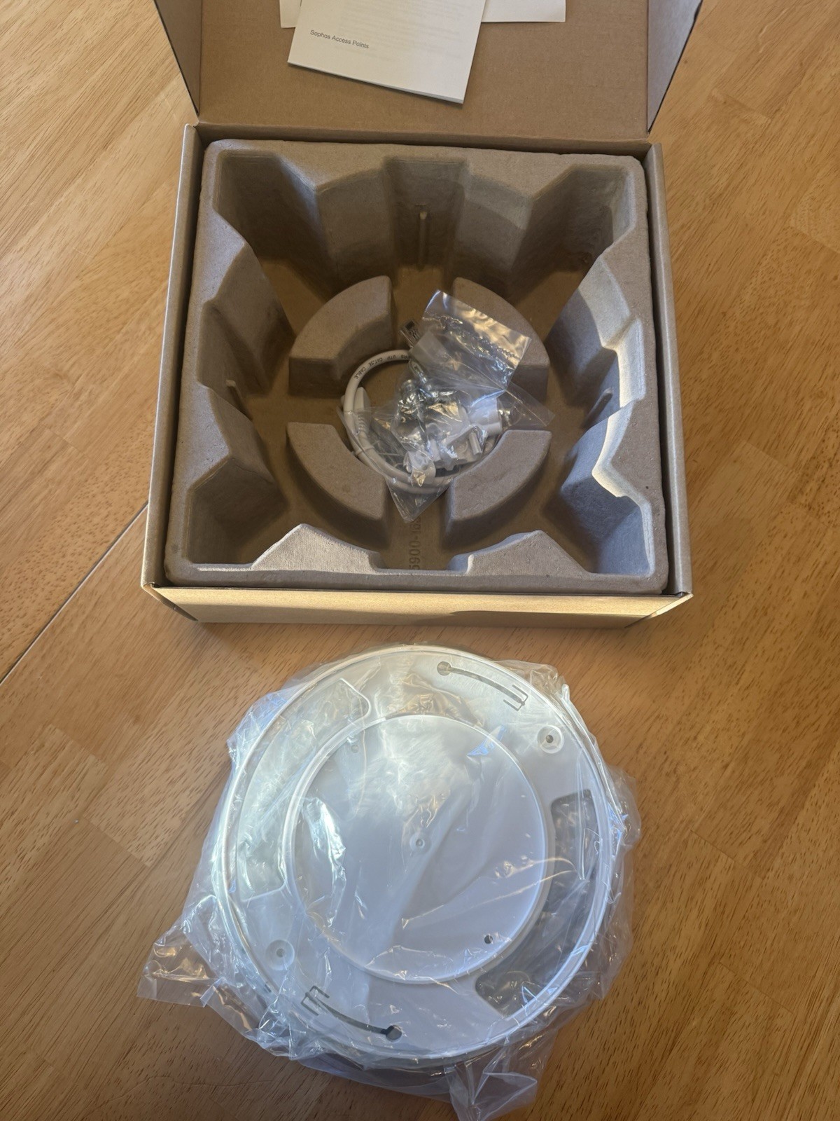 Sophos AP100C Access Point BNIB