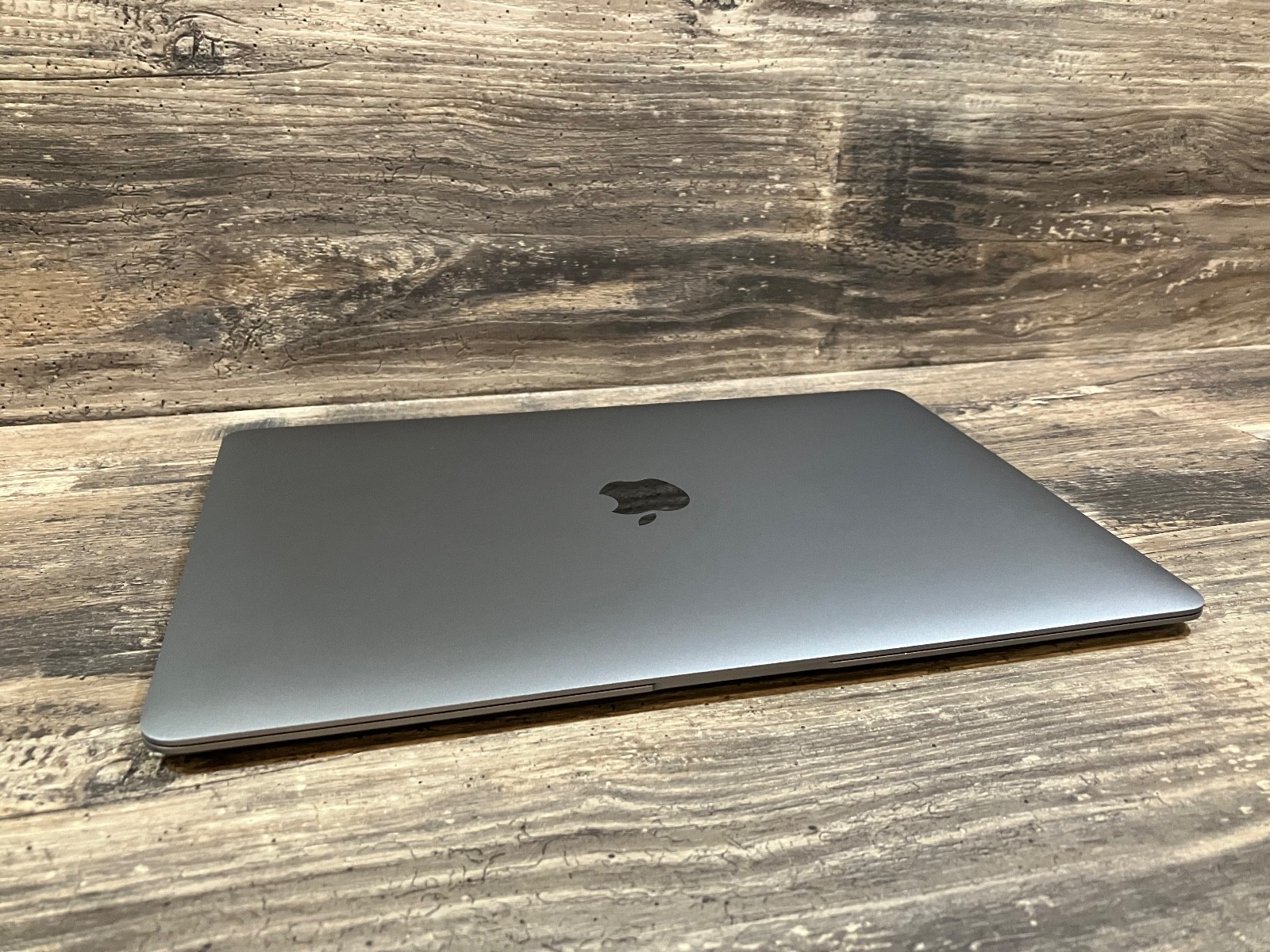 2020 Macbook Air Apple M1 8 CPU/ 8 GPU | 16GB RAM 256 SSD | Sonoma OS | A Grade