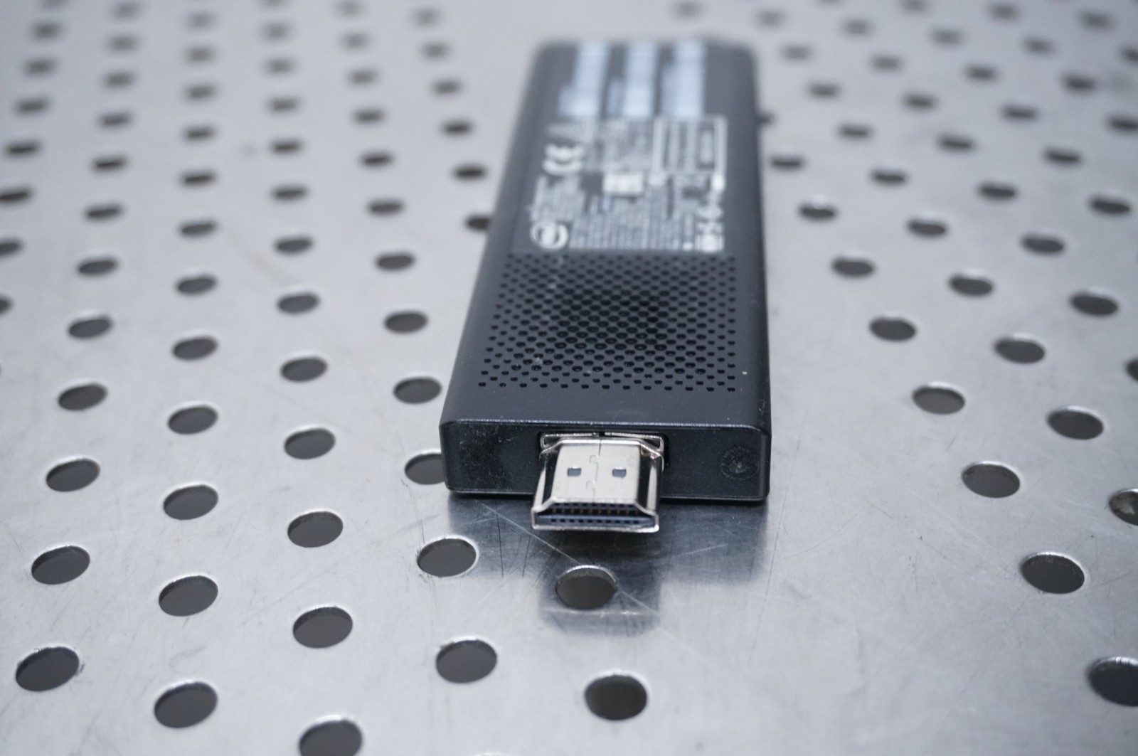 Intel Compute Stick STK2M3W64CC Core M3 6Y30 0.90GHz 4GB DDR3 61.2GB HDD win10