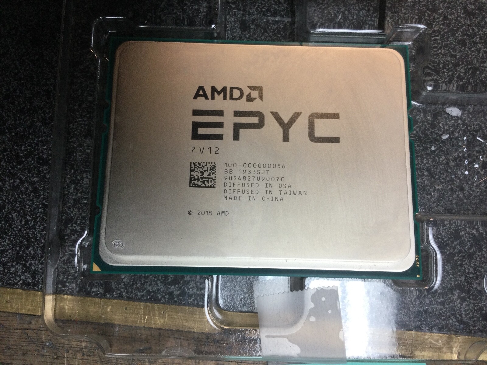 AMD EPYC 7V12 Server Processor (2.45 GHz, 64 Cores, Socket SP3) 100-000000056