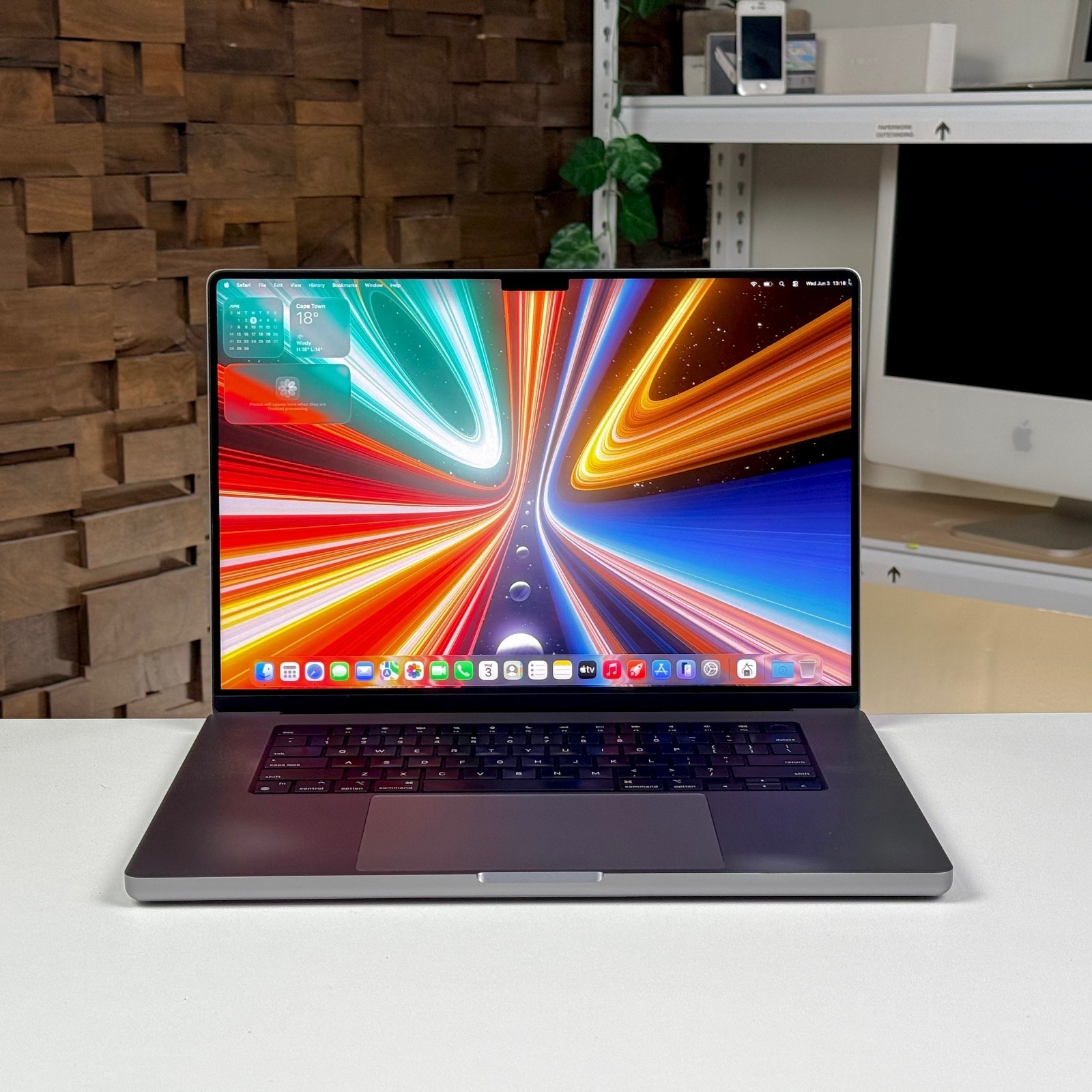 EXCELLENT MacBook Pro 16″ 2021 M1 Pro 10-CPU 16-GPU 16/512 Tahoe 2025 + WARRANTY