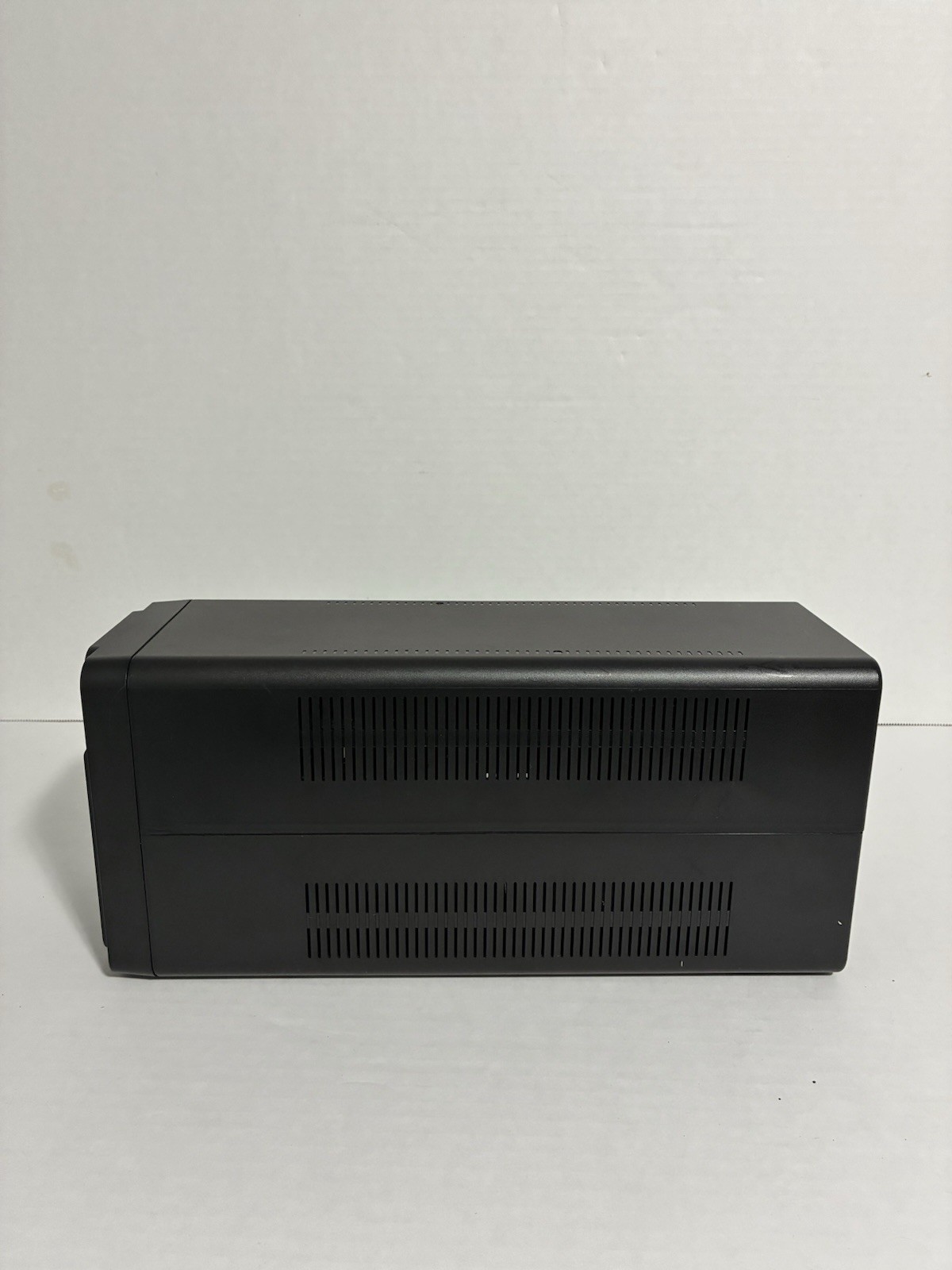 APC UPS Battery Backup 950VA/480W For Gaming PC / Uninterruptible Power Supply