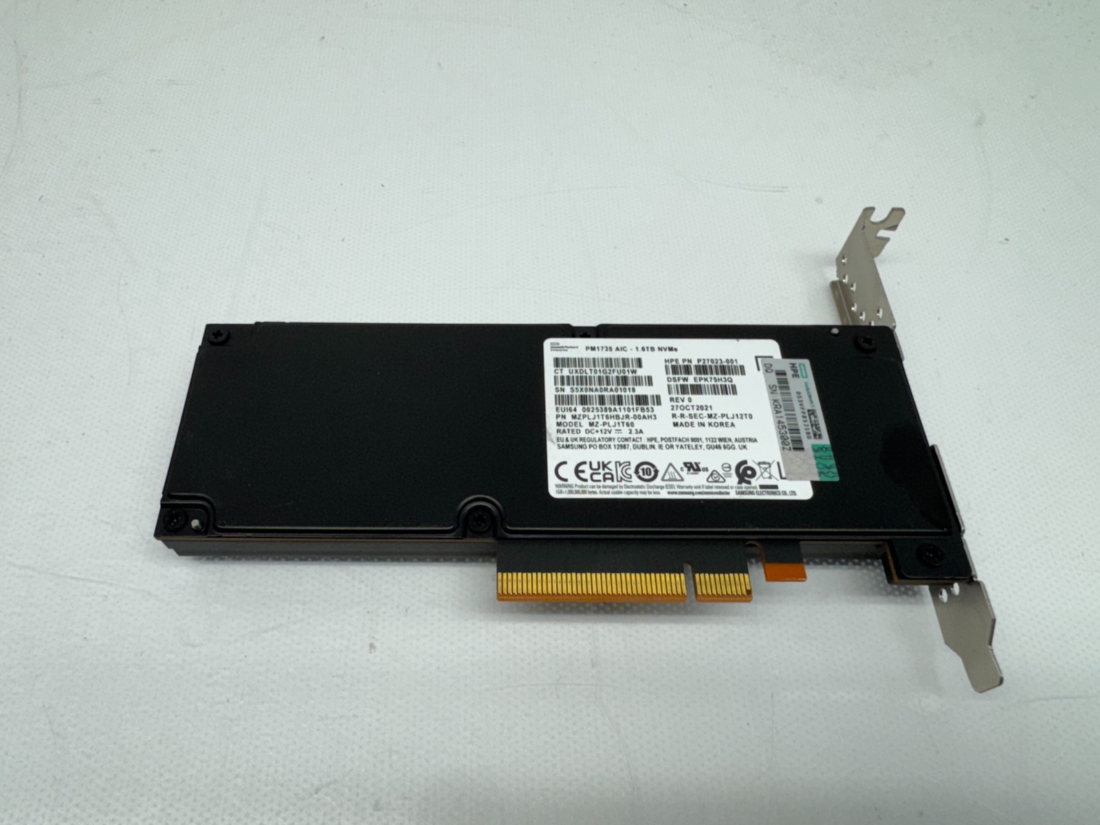 HPE Samsung PM1735 AIC 1.6TB NVMe PCI-e 4.0 SSD 3 MZPLJ1T6HBJR-00AH3 P27023-001