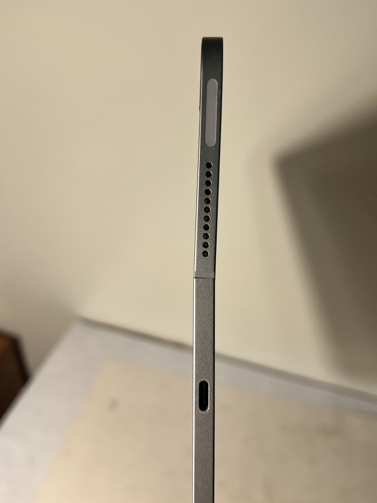 Apple iPad Pro 12.9″ 5th Gen. A2379 (Wi-Fi + Cellular) Silver – AS-IS NO SCREEN