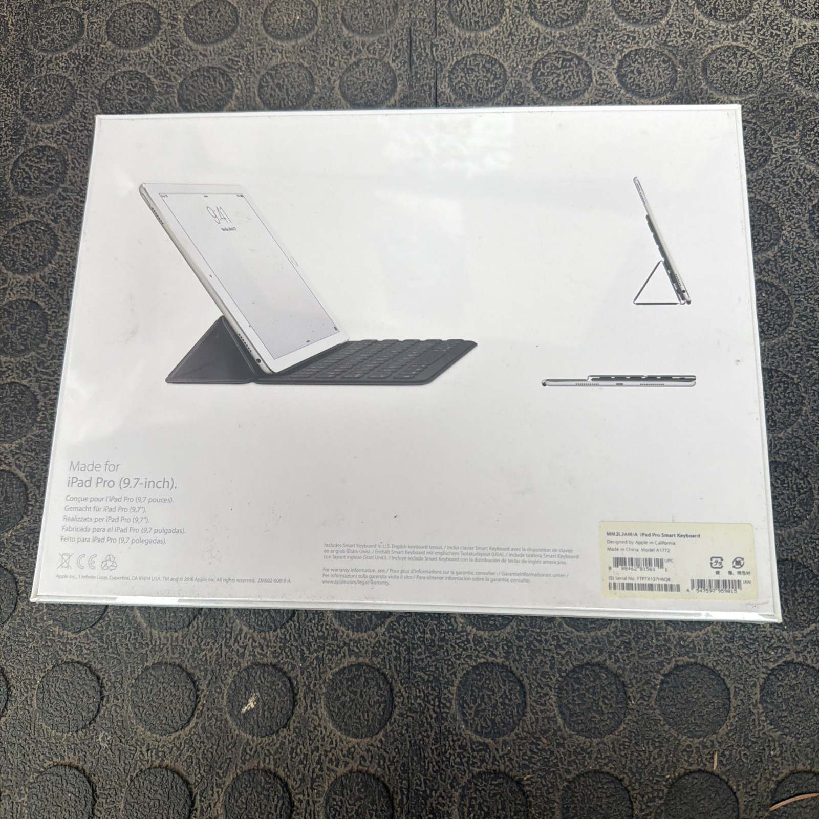 Apple Smart Keyboard for iPad Pro 9.7 inch – Black