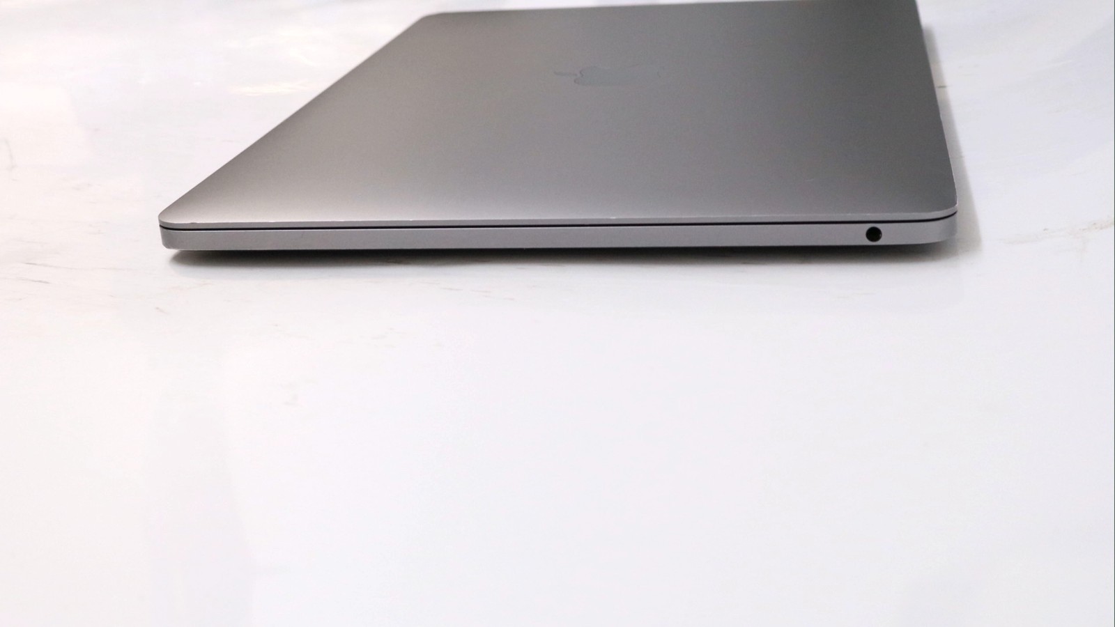 Apple MacBook Pro Retina 13″ M1 8-Core 16GB SSD 512GB Gray 2020 – Used Good
