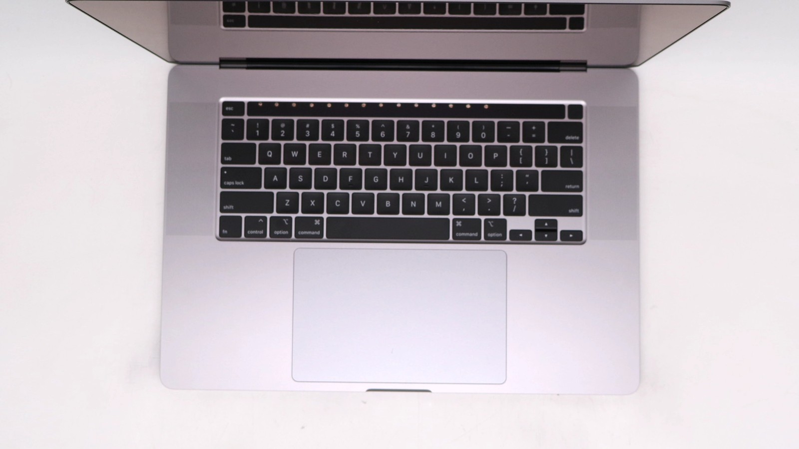 Apple Macbook Pro 16″ i9-9980HK 32GB 1TB – Very Good