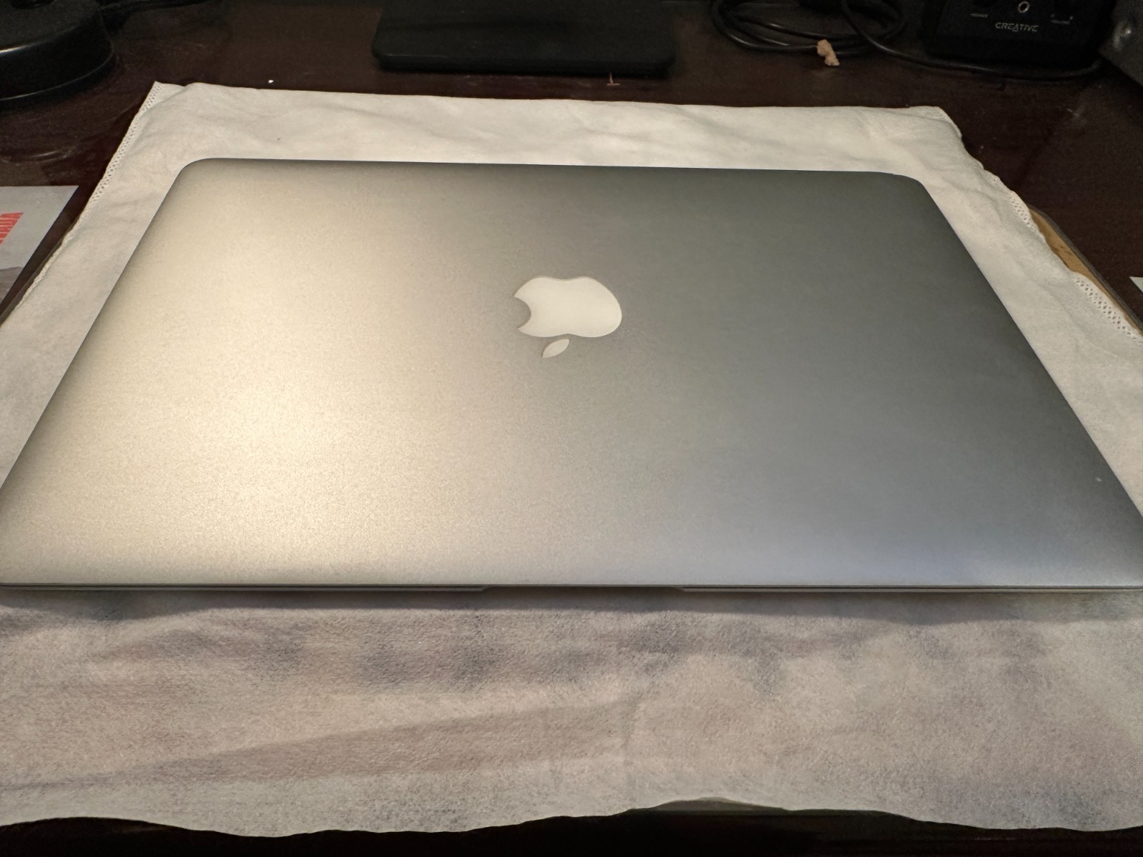 Apple MacBook Air 13.3 in (256GB SSD, Intel Core i5 5th. Gen., 1.6GHz, 8GB RAM)
