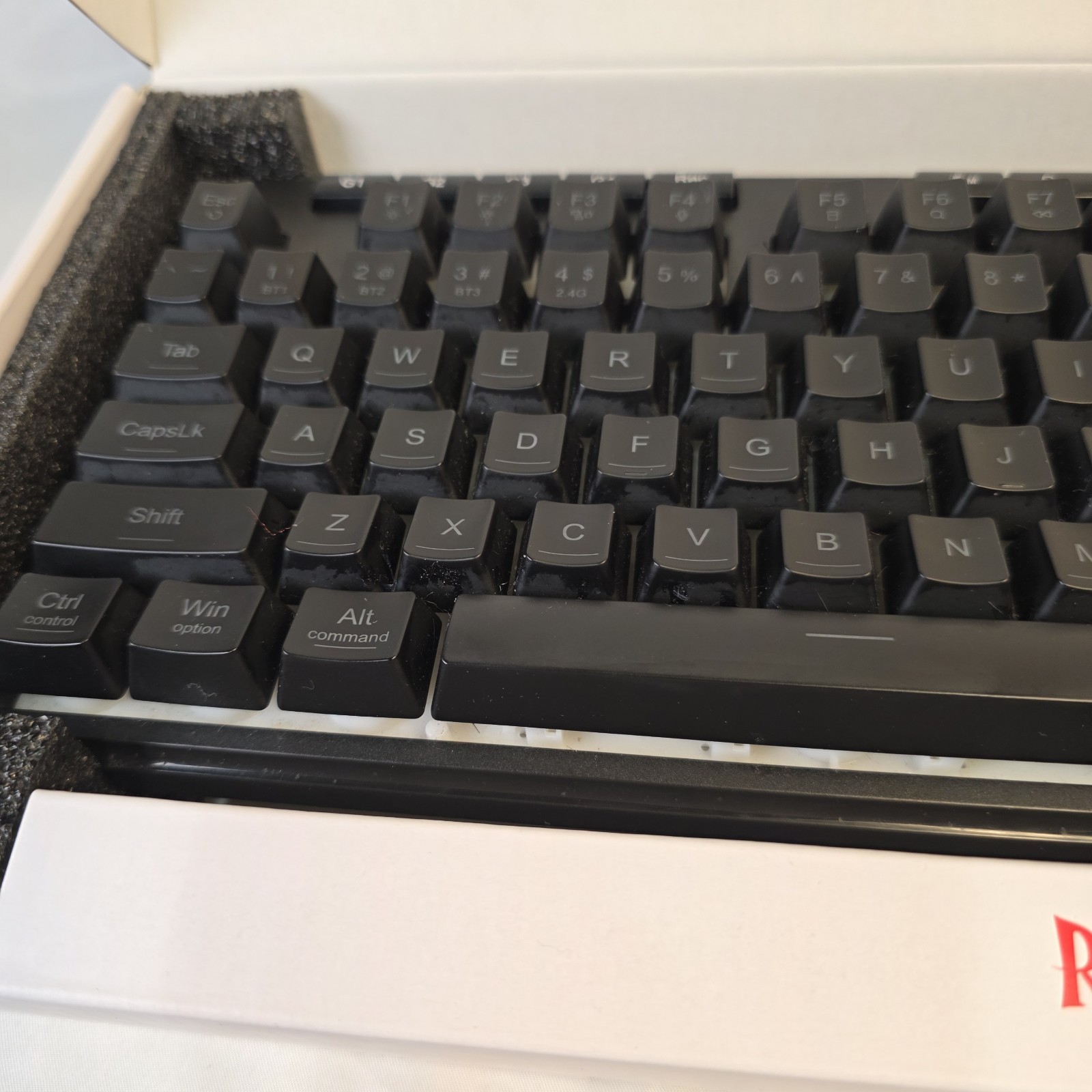 Red Dragon Varro Pro Black RGB Backlight Gaming Keyboard Excellent Condition