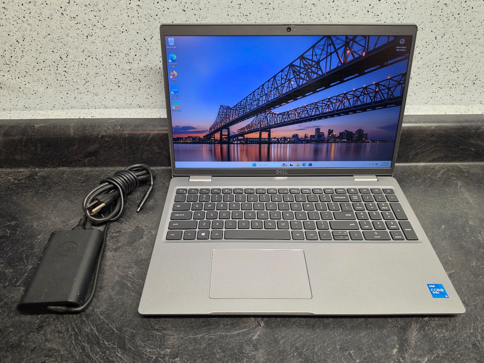 Dell Latitude 5520 15″ Windows 11 Laptop – i5 11th Gen, 16GB RAM, New 256GB SSD