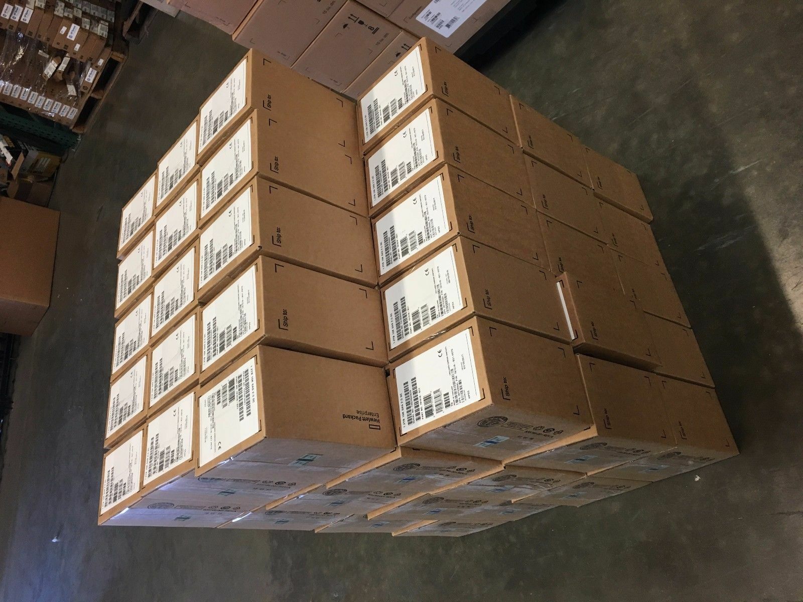 P10448-B21 P10604-001 HPE 960GB SAS 12G MU 2.5″ SFF Value SAS DS SSD HPE RENEW**