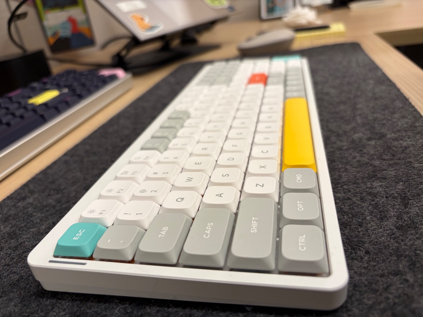 NuPhy Air96 Ultra-Slim Mechanical Keyboard: Low Profile switch, IONIC WHITE