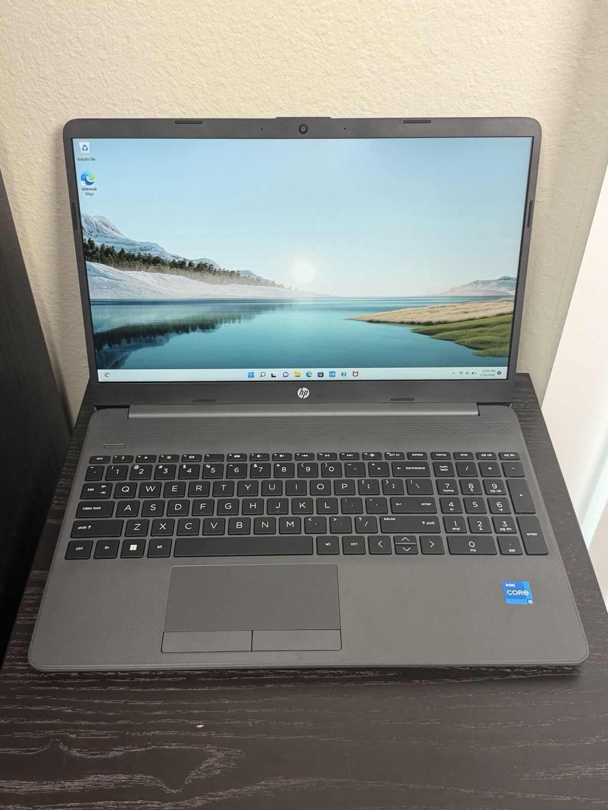 HP 250 G8 15.6″ FHD i5-1135G7 2.4GHz 16GB RAM 256GB NVMe Win 11 Pro WiFi