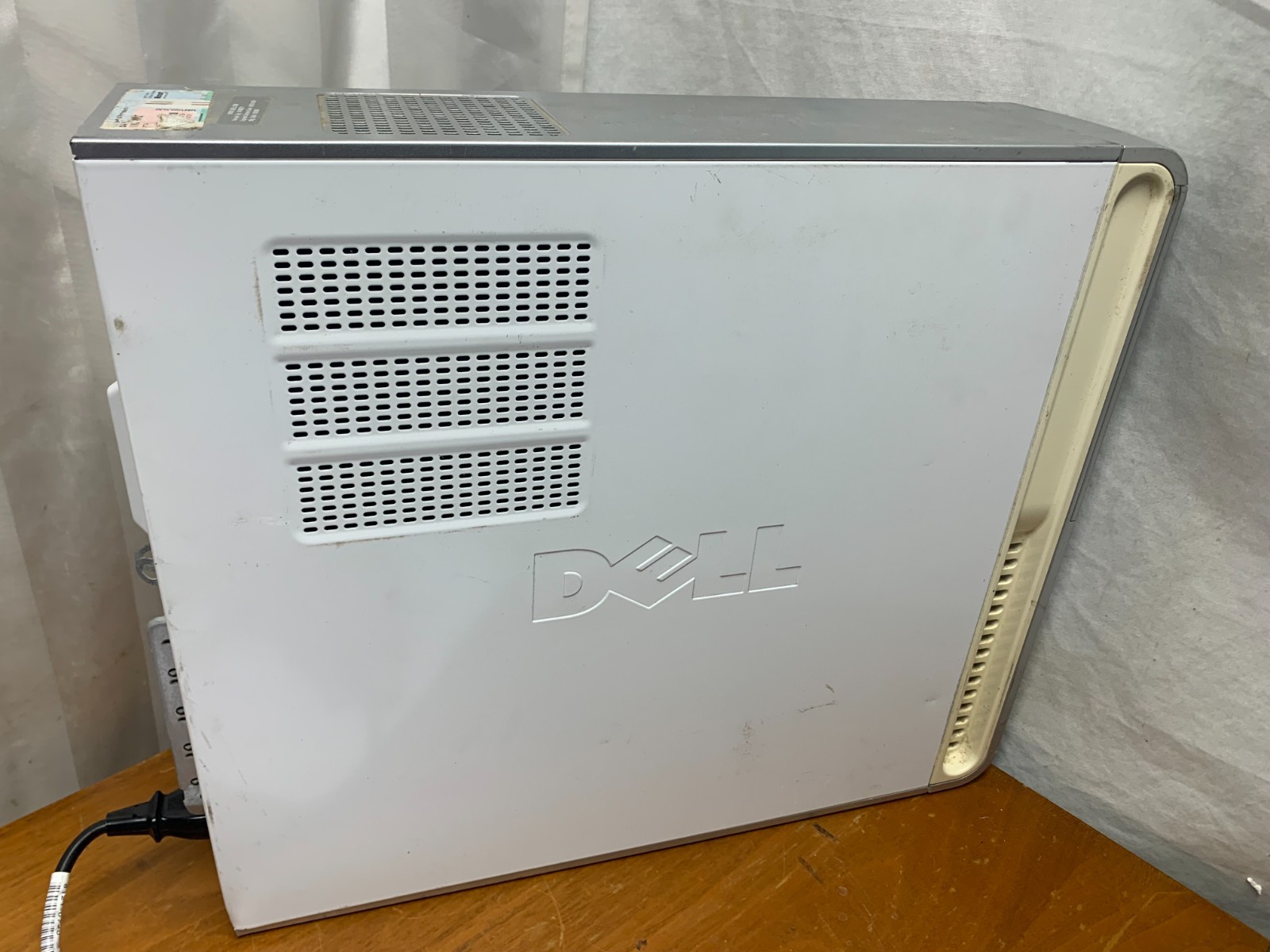Dell Inspiron D530S Desktop Tower Computer Powers On