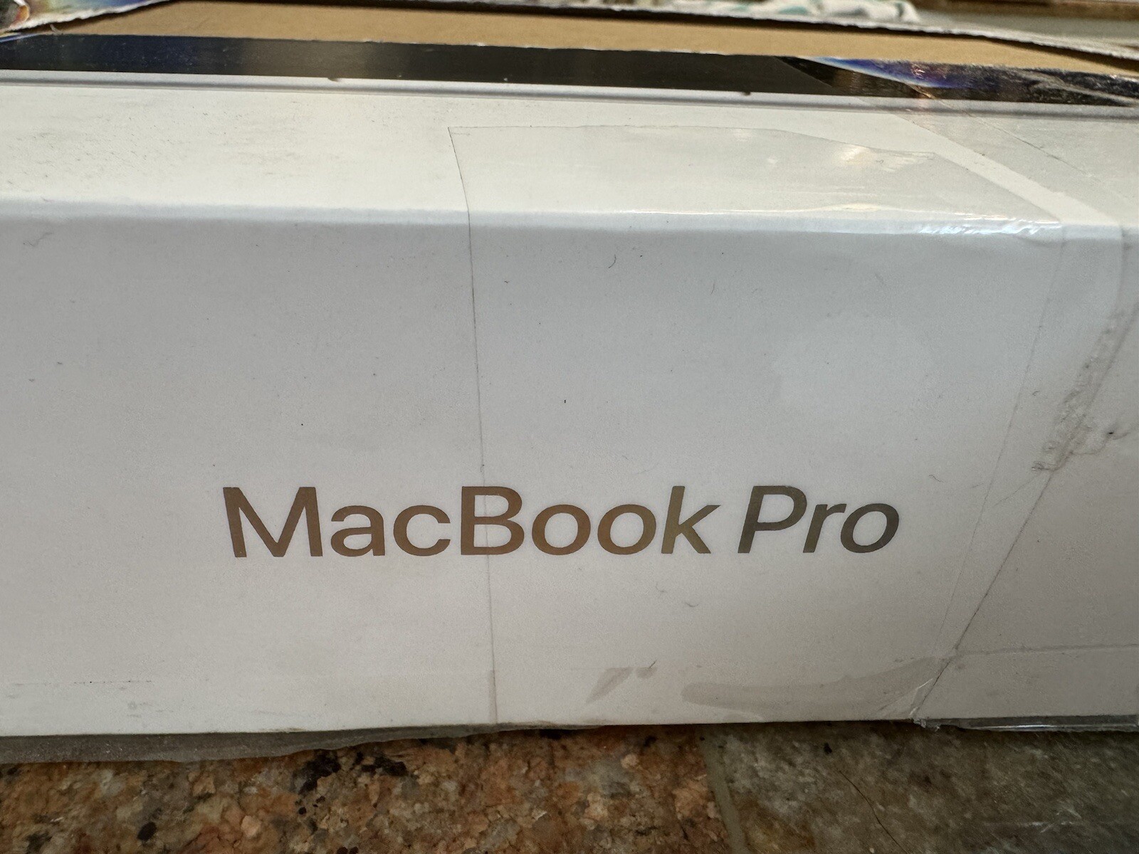 Apple MacBook Pro (14-inch, 2021) M1 Pro 10-Core / 16GB / 1TB SSD / 16-Core GPU