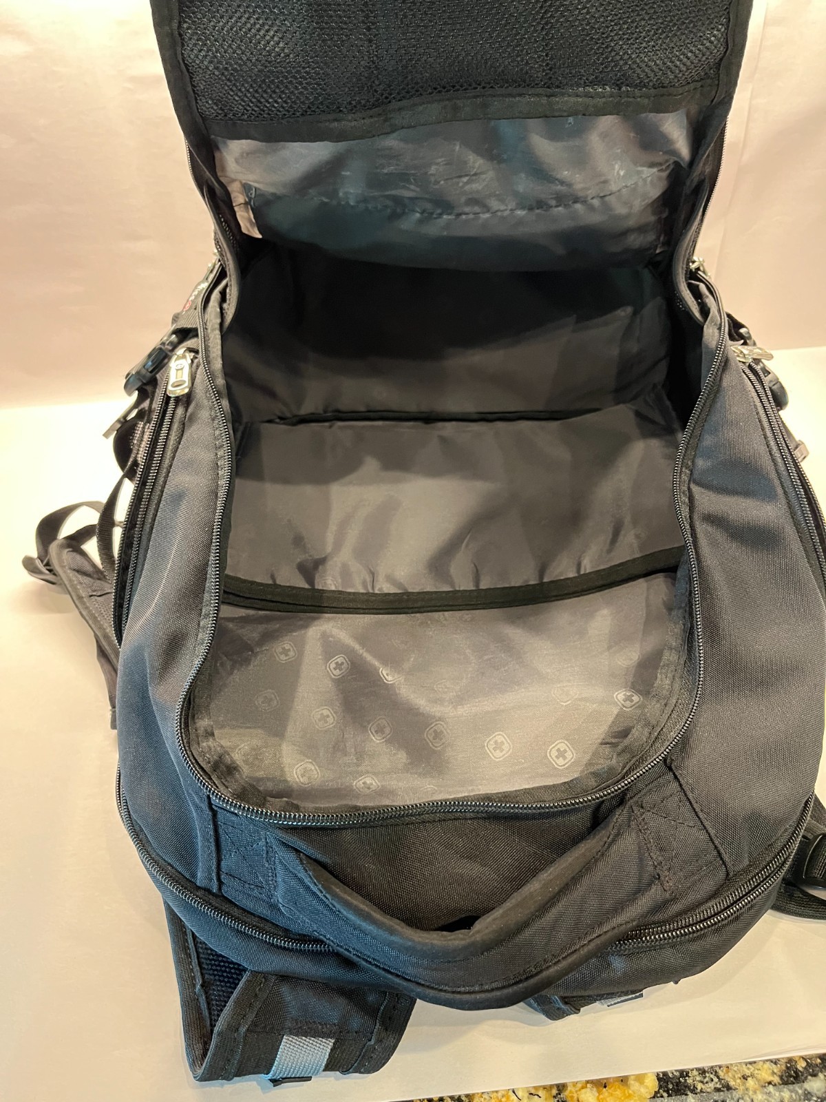 Swiss Gear Travel Laptop Backpack Airflow Padding Multi Compartment Black