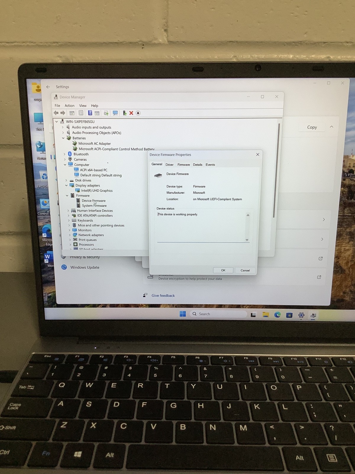 Jumper EZbook S7Hi JNF12 15.6in Laptop 128GB+512GB (JPNLDAD330742)