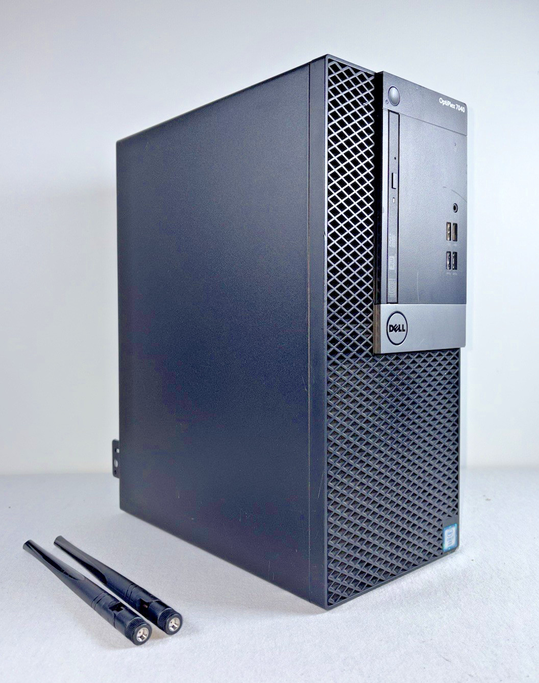 Dell OptiPlex 7040 MT Desktop PC i7-6700@3.40GHz 16 GB RAM 256 GB SSD Win 11 Pro