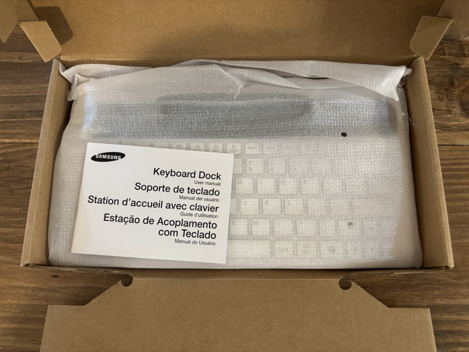 Samsung Galaxy Tab Ergonomic Full Size Keyboard Dock ECR-K10AWE